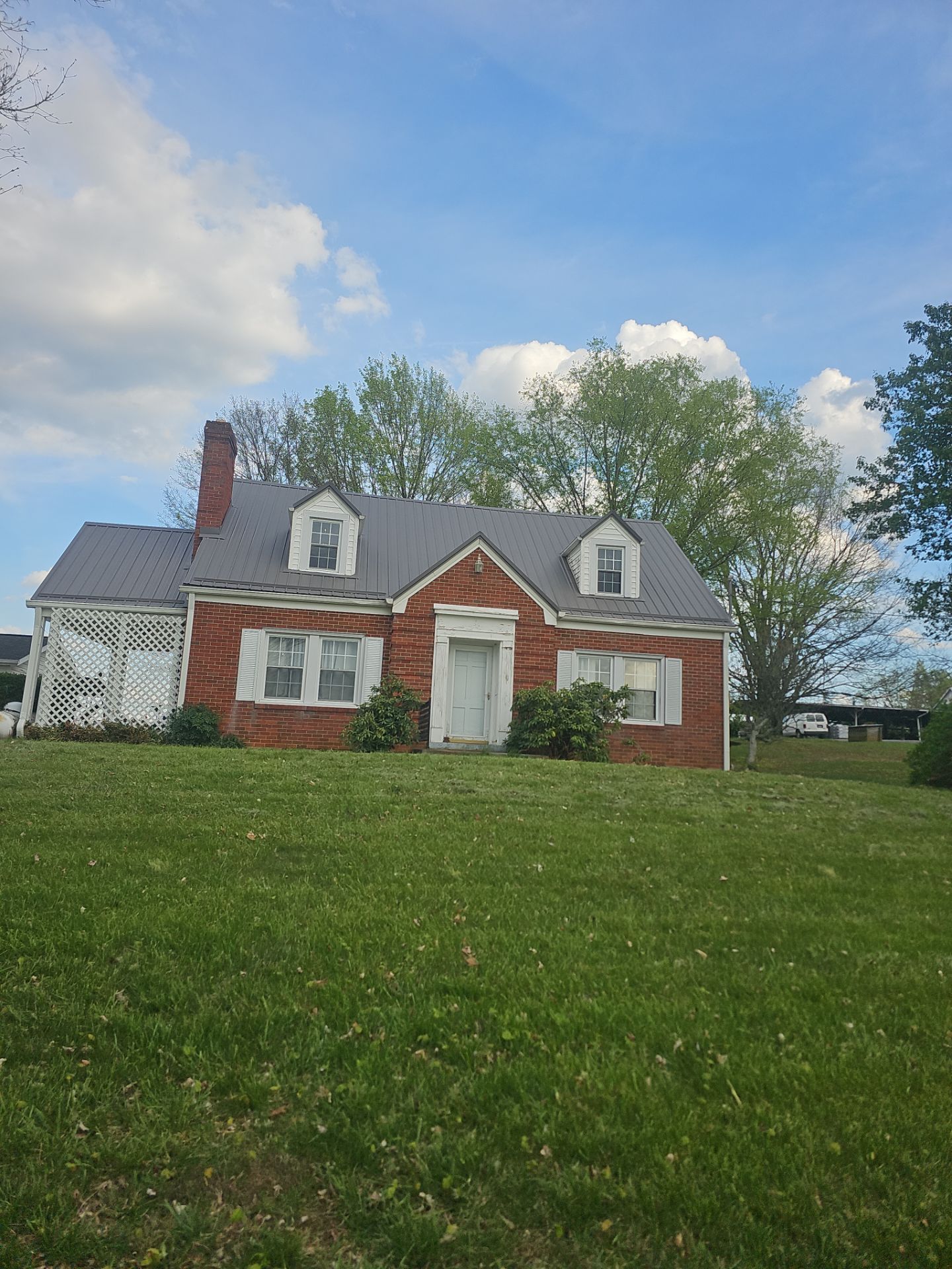 Torbett Residence by Omnia Roofing
