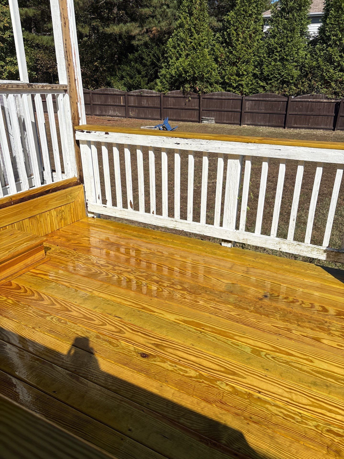 Wood Deck using Wood Sealant by DuraSeal