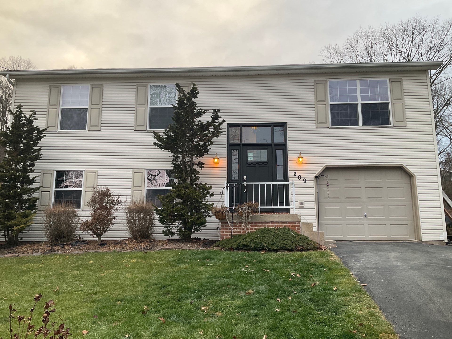 "🚪✨ Out with the old, in with the bold! Esh Builders just upgraded another customer's home to a custom Signet Entry Door by Provia MFG, blending style and durability right at your doorstep. #NewBeginnings #EshBuilders #HomeSweetHome 🏡💖" by Esh Builders
