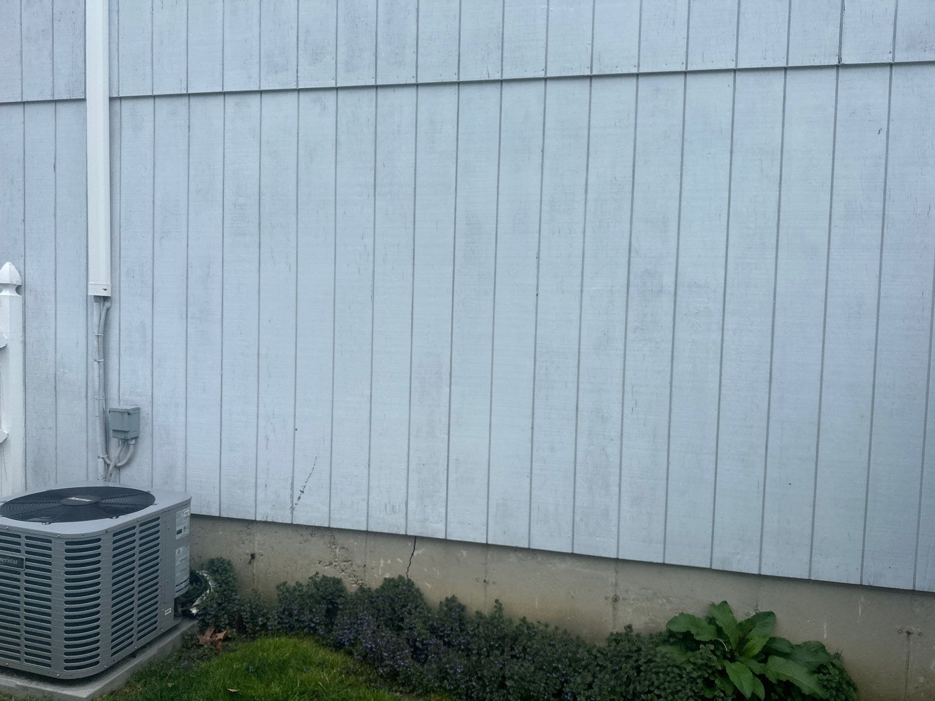 Siding Installation using Certainteed Cedar Impressions Straight Edge Perfection Shingles - D7 - Pacific Blue by A Plus Exterior