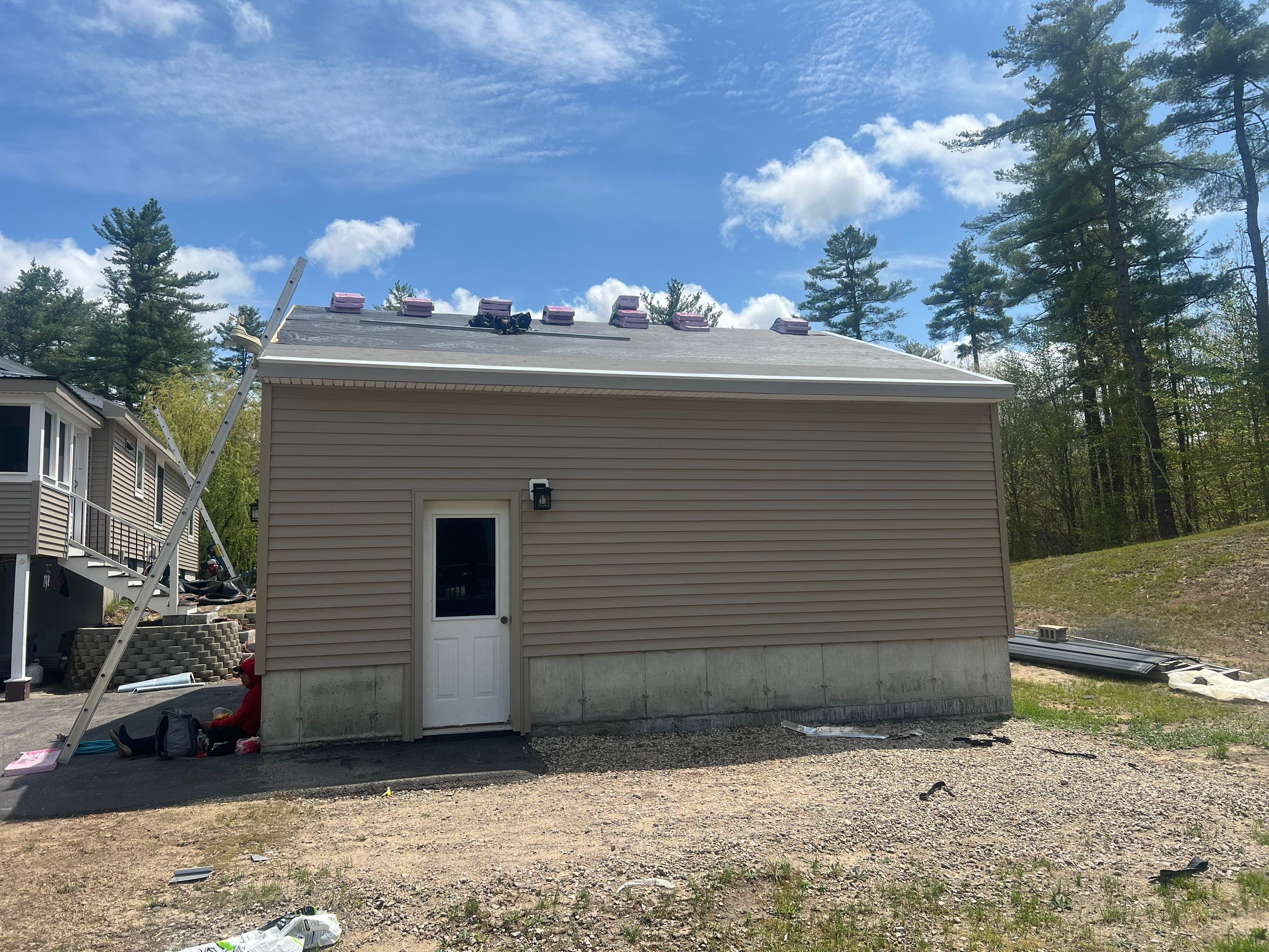 OC Roofing System - Wakefield, New Hampshire by Tall pine roofing