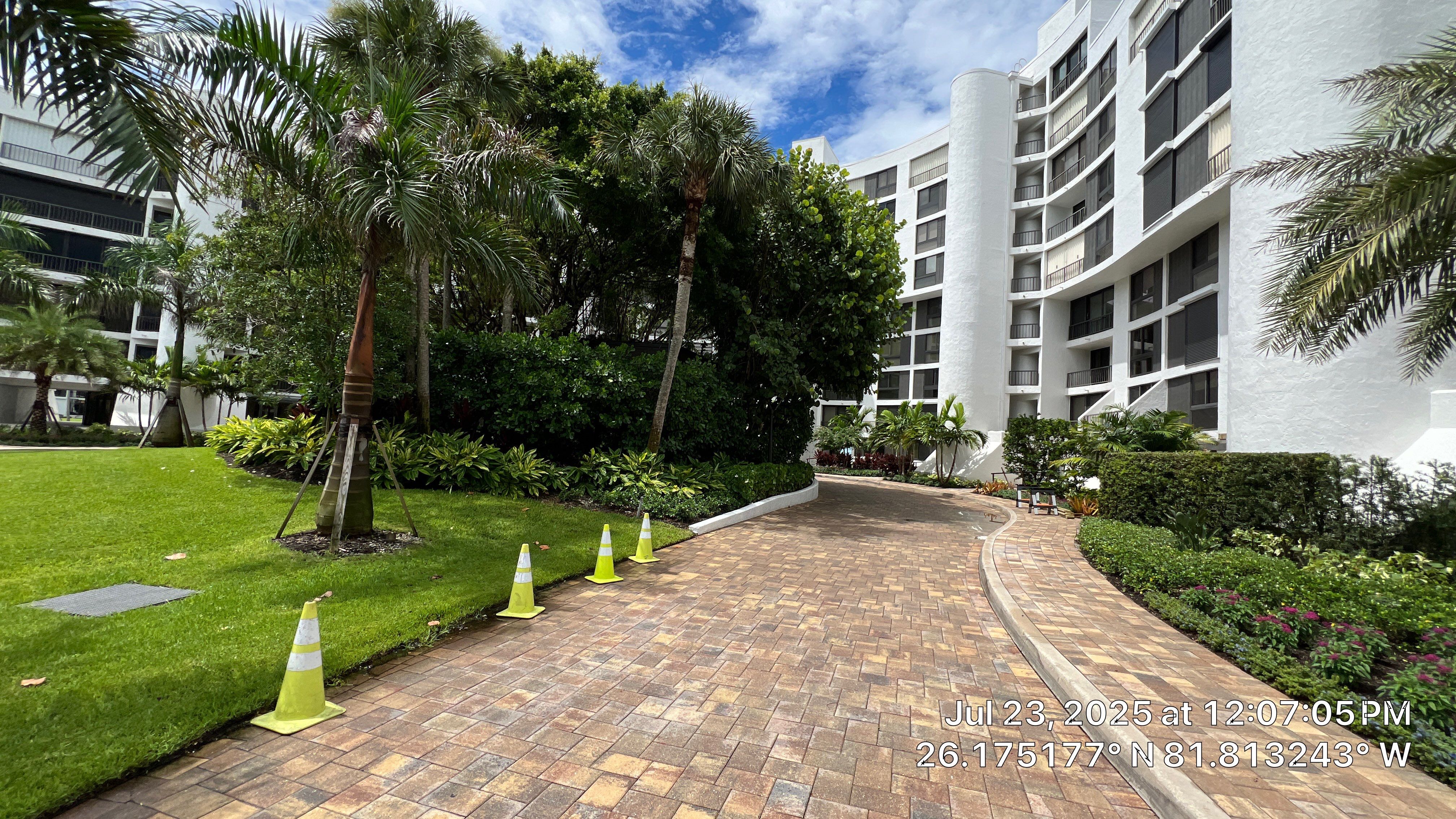 Naples Condo Complex Stormwater System Maintenance and Hurricane Cleanup by APS Power & Water