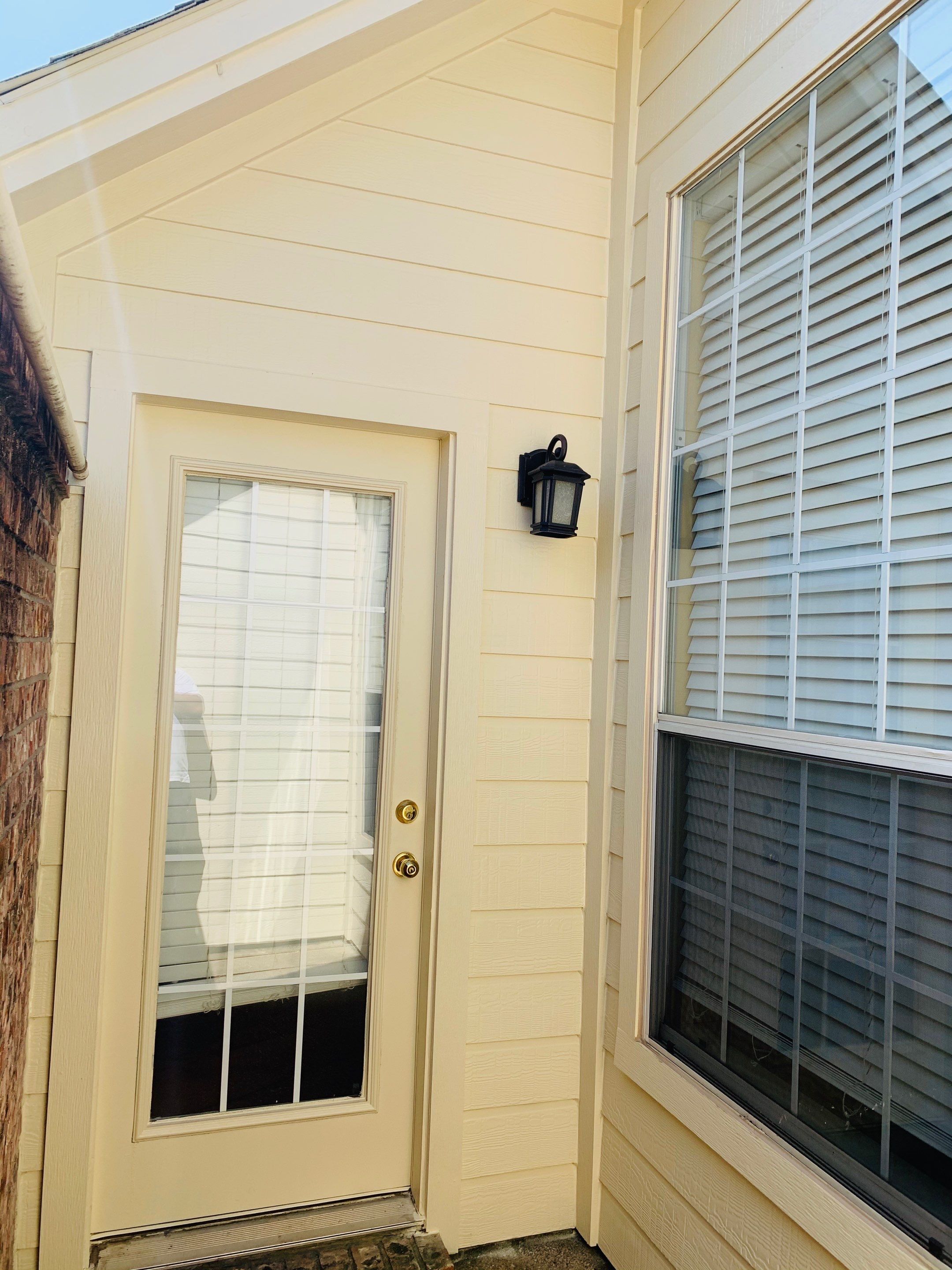 General Construction - From Exterior Siding & chimney, Patios to Full Interior Damage by First United Roofing & Construction