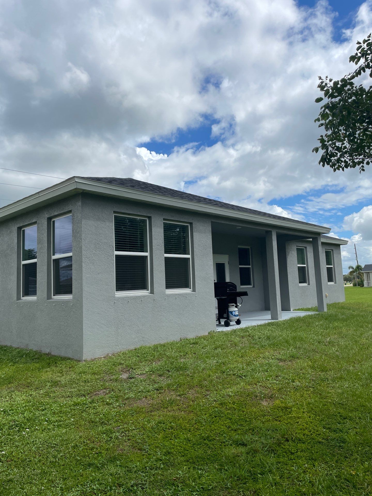 6-inch K-style Seamless Gutters in Punta Gorda FL by Gutter Professors