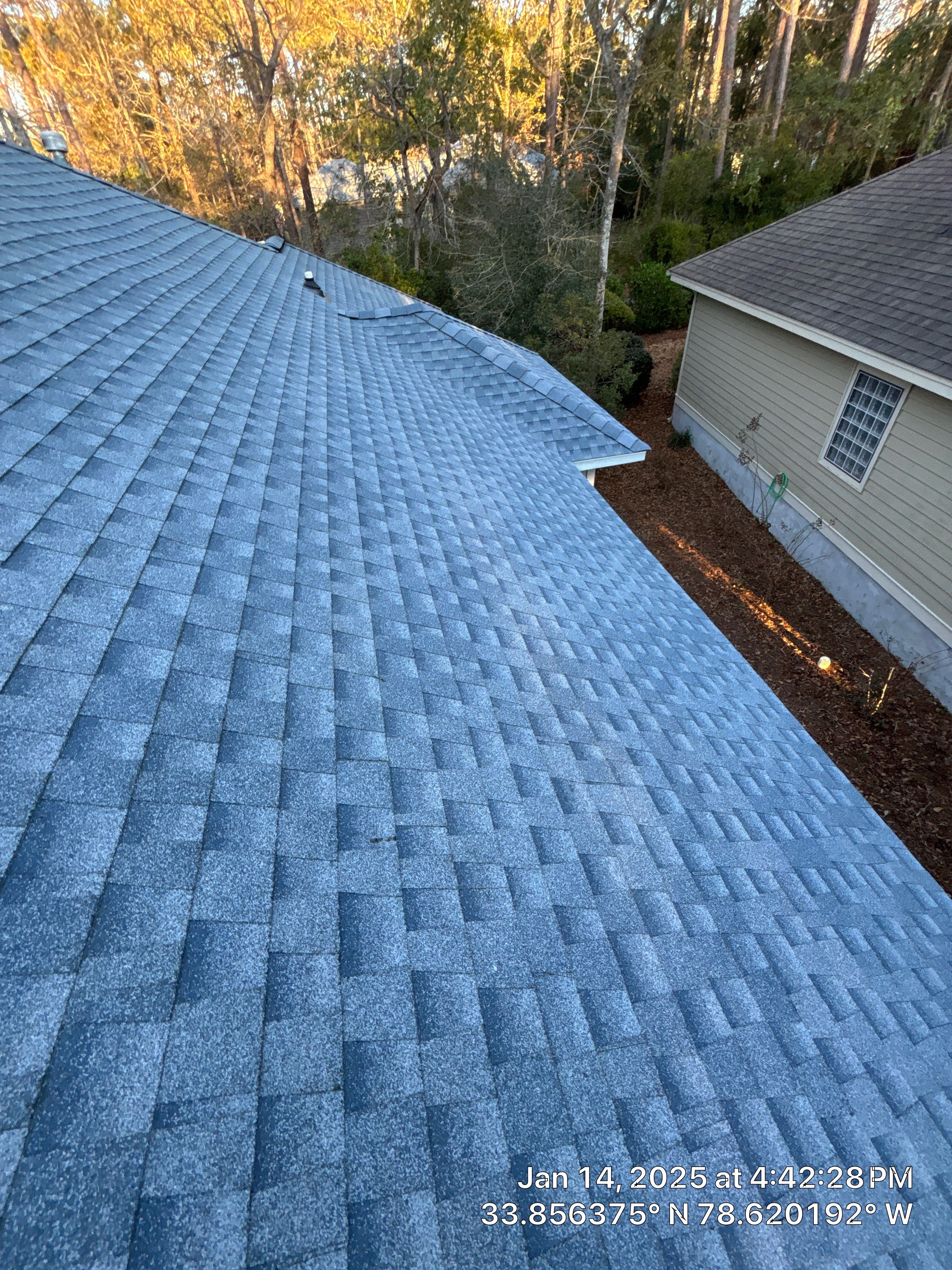 GAF HDZ - Biscayne Blue by Linta Roofing
