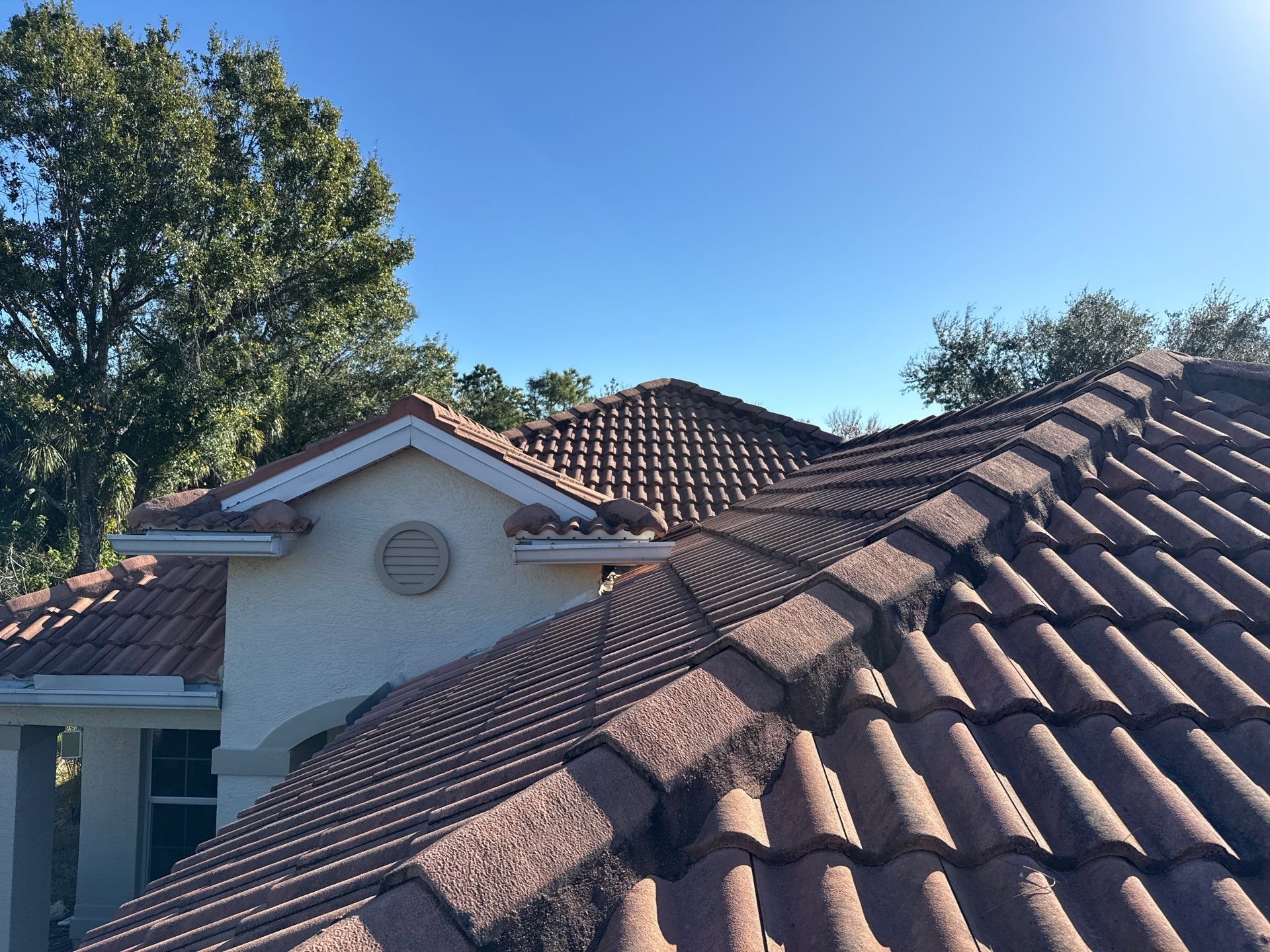 Barrel Tile Roof Cleaning in Tara – Bradenton, FL by Sunshine AquaWash