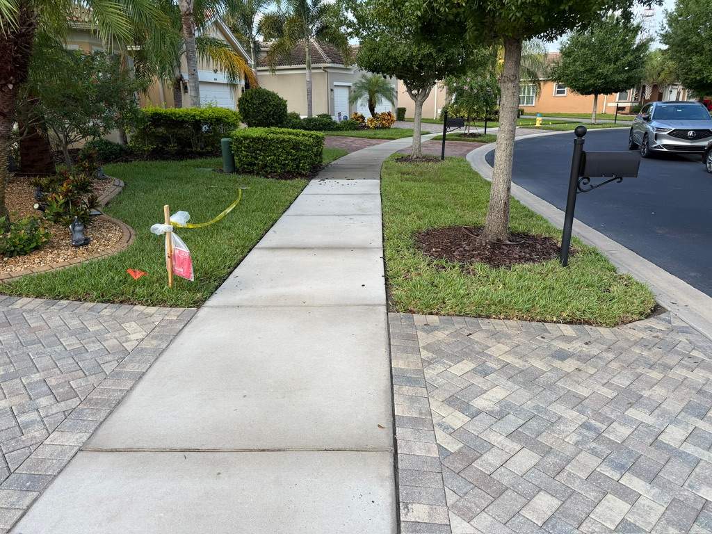 Paver Sealing and Restoration for Valencia Lakes Driveway by Supreme Paver Experts