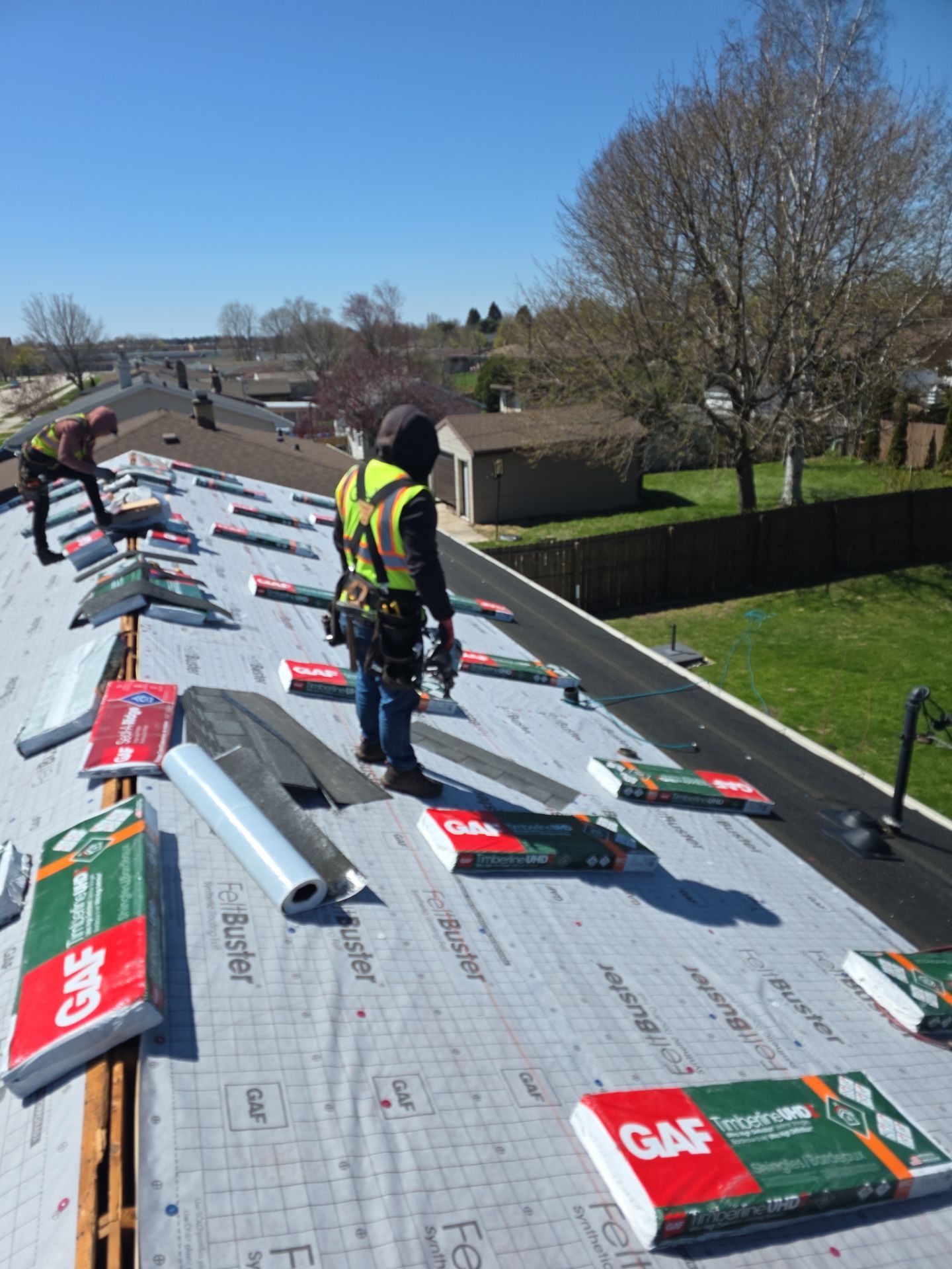 UHDZ BEAUTIFUL ROOF  by Gellings Roofing & Siding