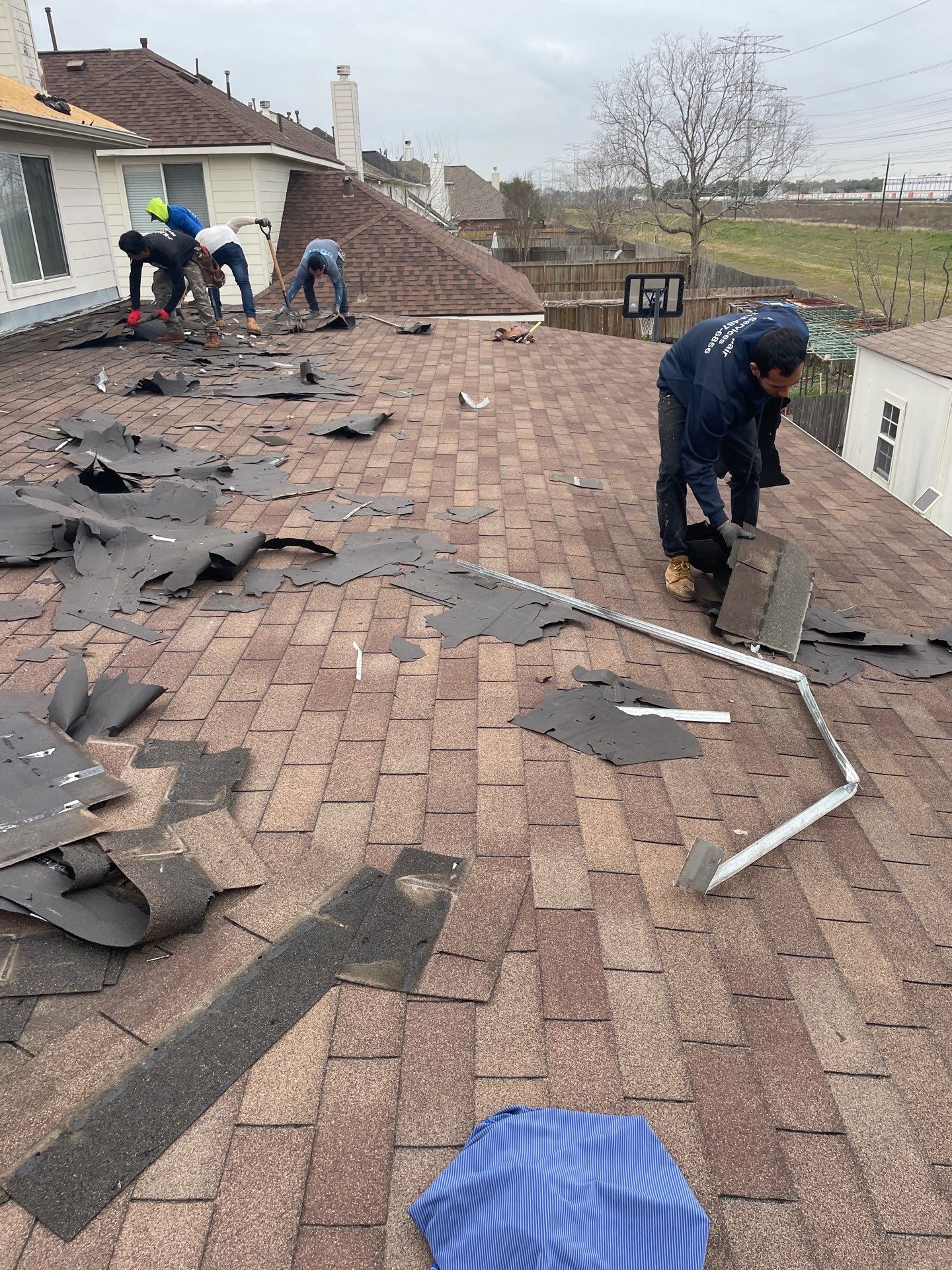 Residential Roofing Installation using Owen's Corning Duration (Lifetime) Shingles by Roof Repair Company