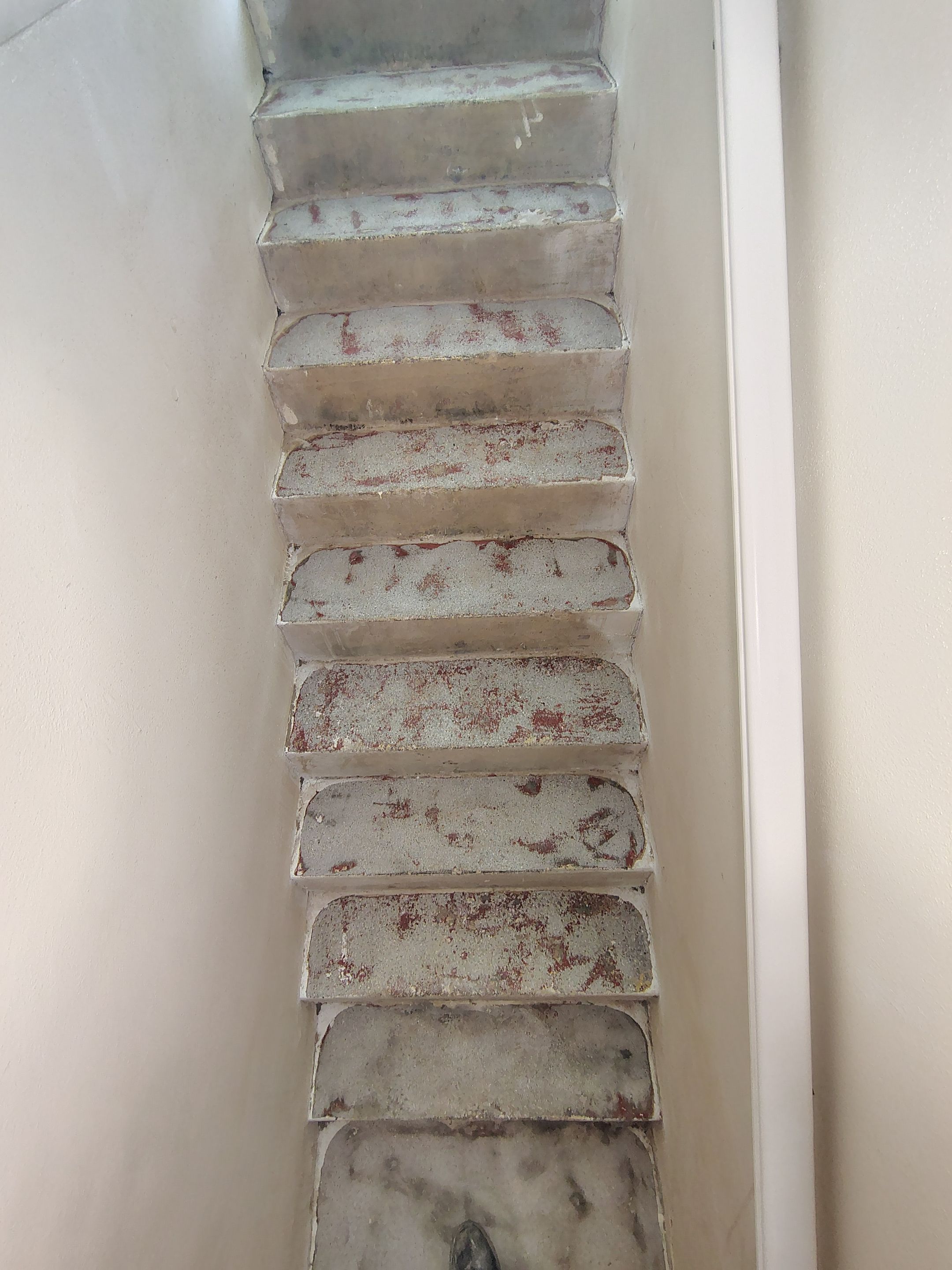Comprehensive Basement Concrete Floor Coating and Crack Repair in Sioux Falls by Select Painting, Coatings & Garage Cabinets