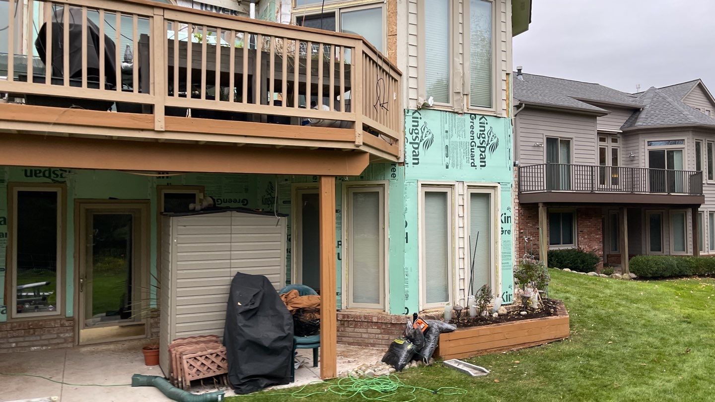 Siding Replacement using CertainTeed Restoration Classic D5 by 180 Contractors