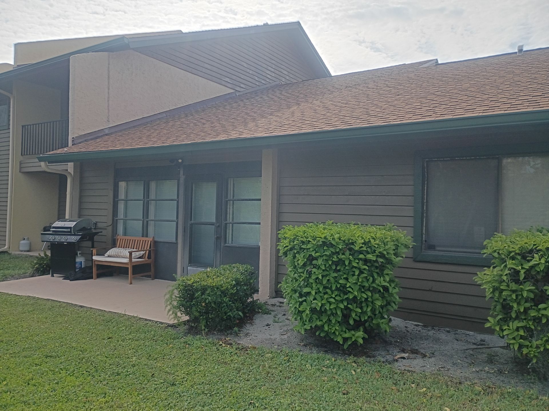 Leaf Guard using Gutter Guards & 3X4Downspoutsts in Sarasota FL by Gutter Professors