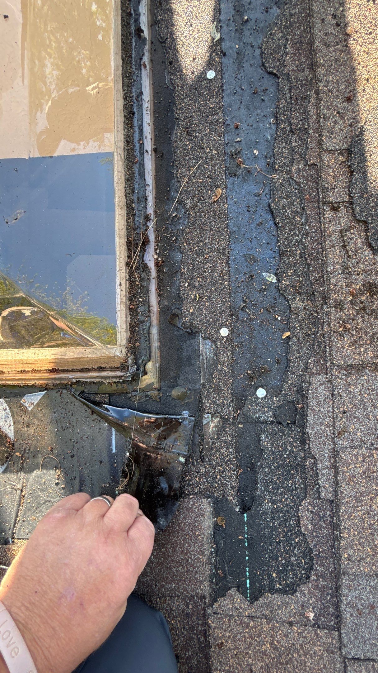 Roof Replacement using Owens Corning Brownwood by 180 Contractors