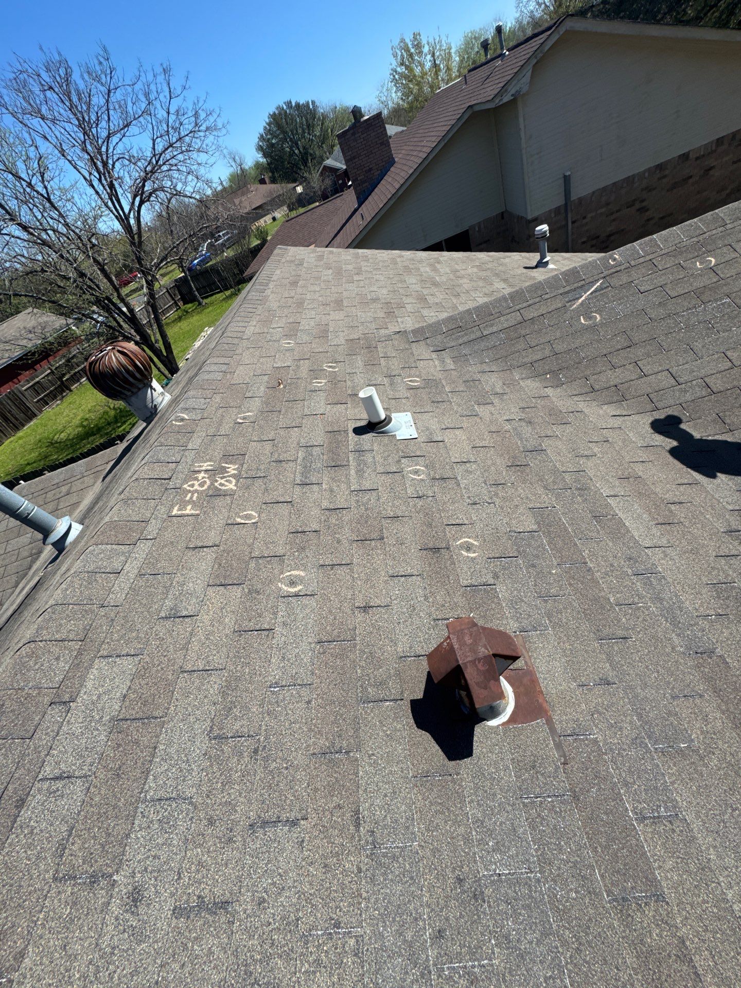 HONG L by Boss Hogg Roofing