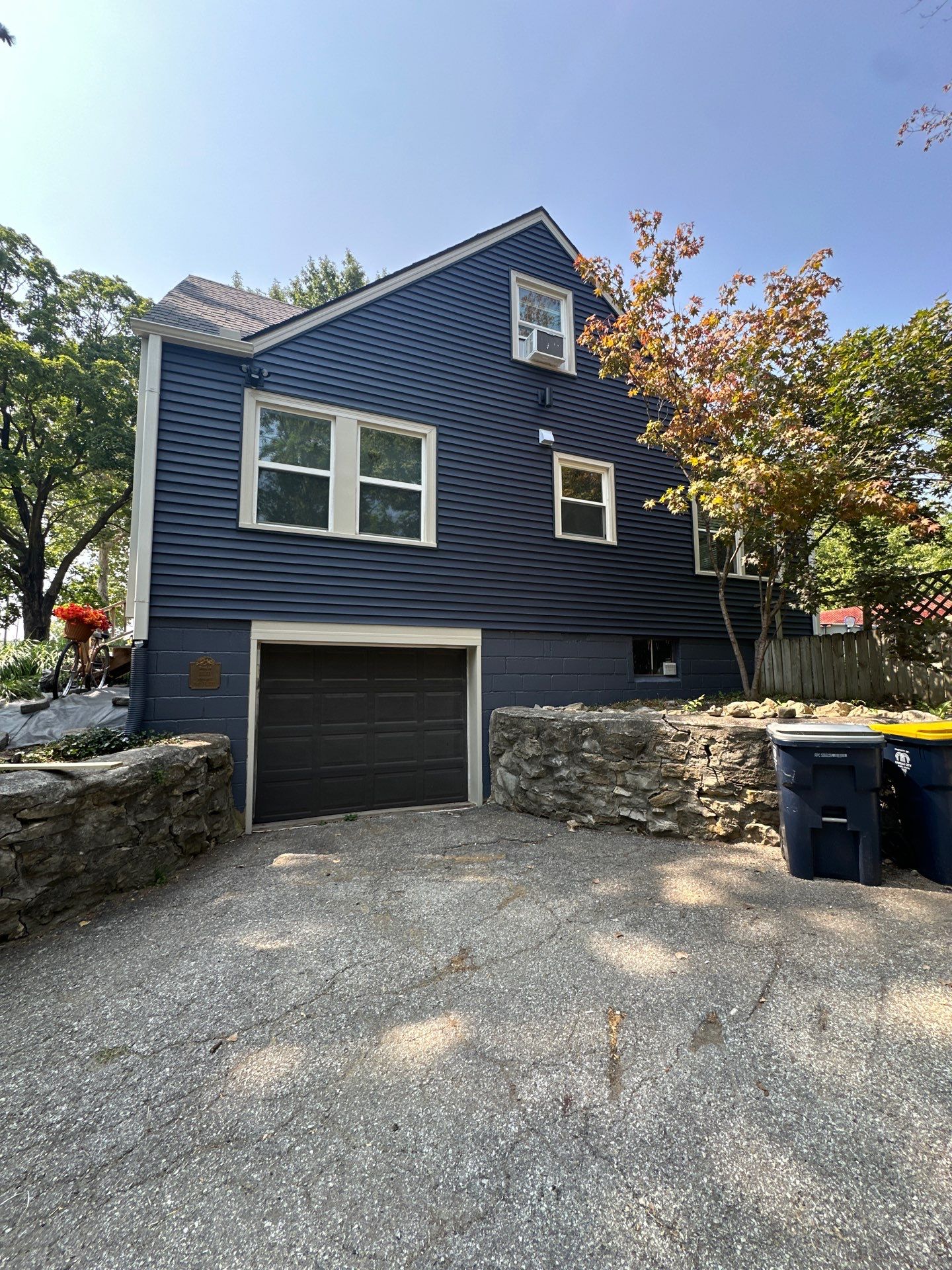 Kansas City Indigo Insulated Craneboard Siding and Window Replacement Project in Kansas City by EEC Windows, Siding & Roofing