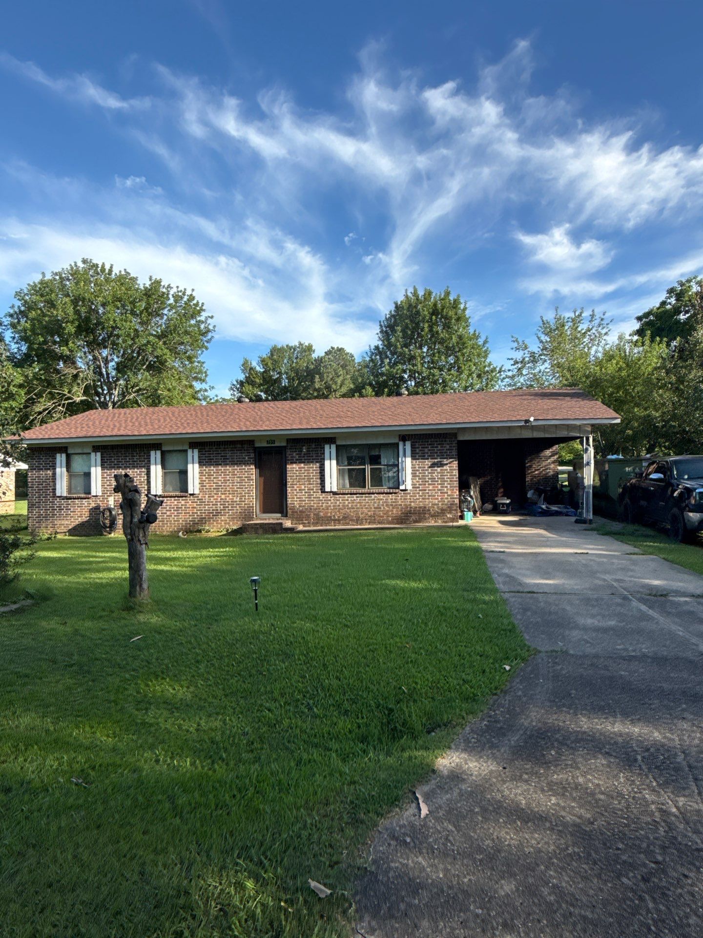 Roof replacement Waldron, AR by In & Out Construction & Remodeling, LLC