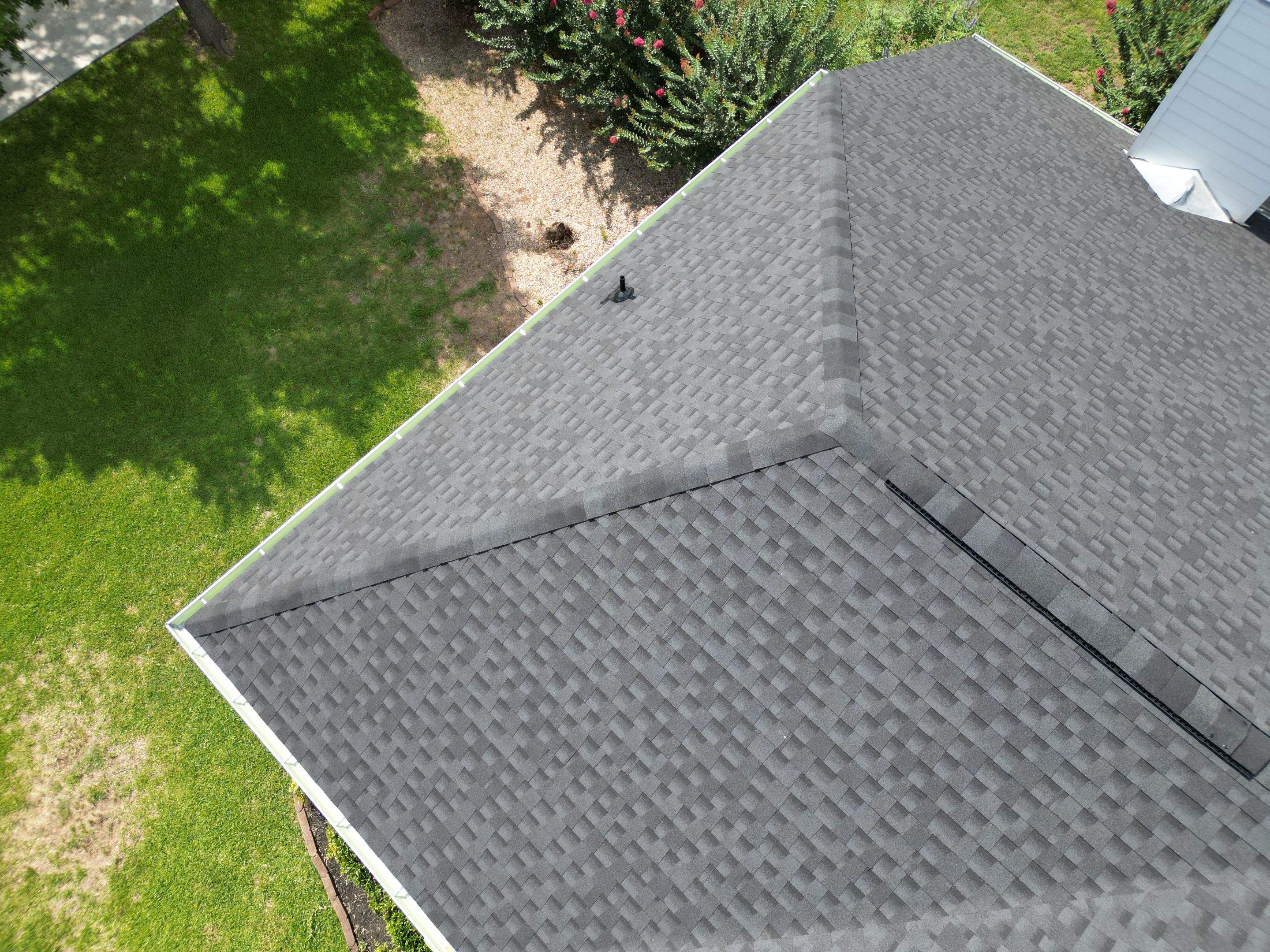 Charcoal - GAF Timberline HDZ by RoofsOnly.com