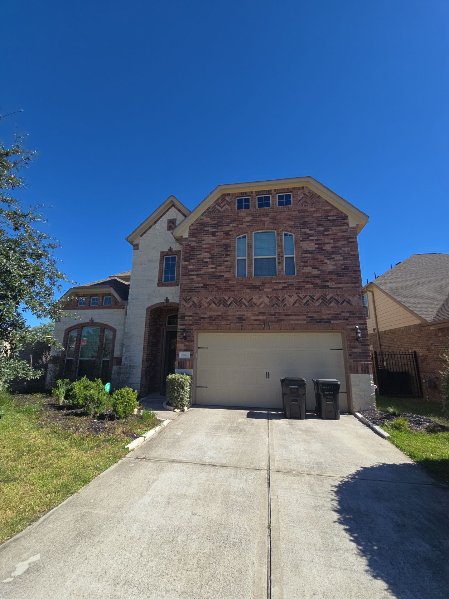 Project in Spring by Royal Crown Roofing 