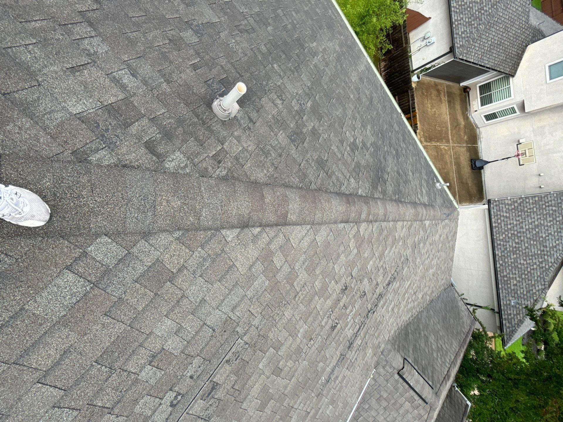 Residential Roofing Installation using Owen's Corning Duration (Lifetime) Shingles by Roof Repair Company