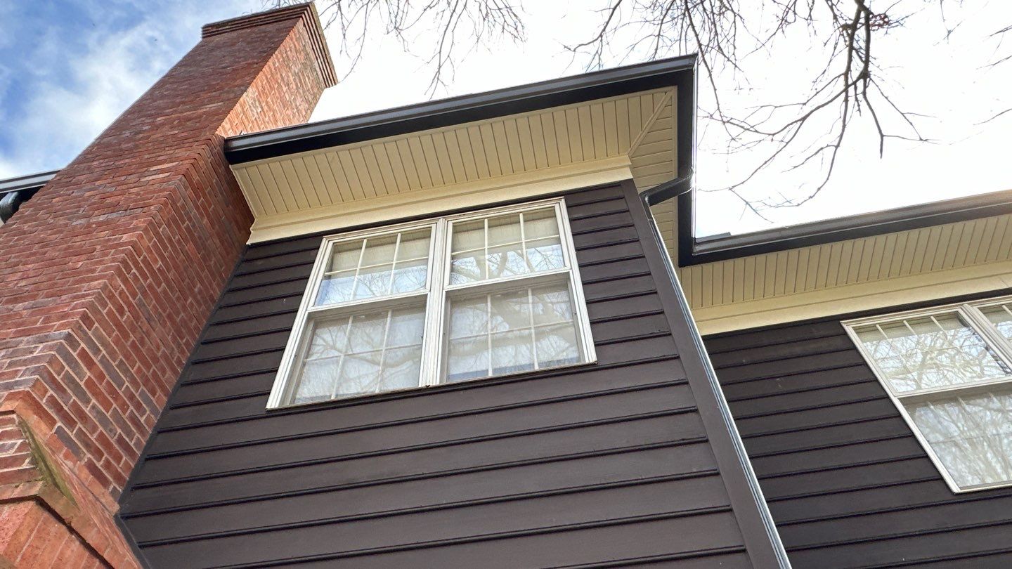 Clifton Multi-Trade Restoration: DaVinci Single Width Slate in Slate Black by RM Banning, Inc.