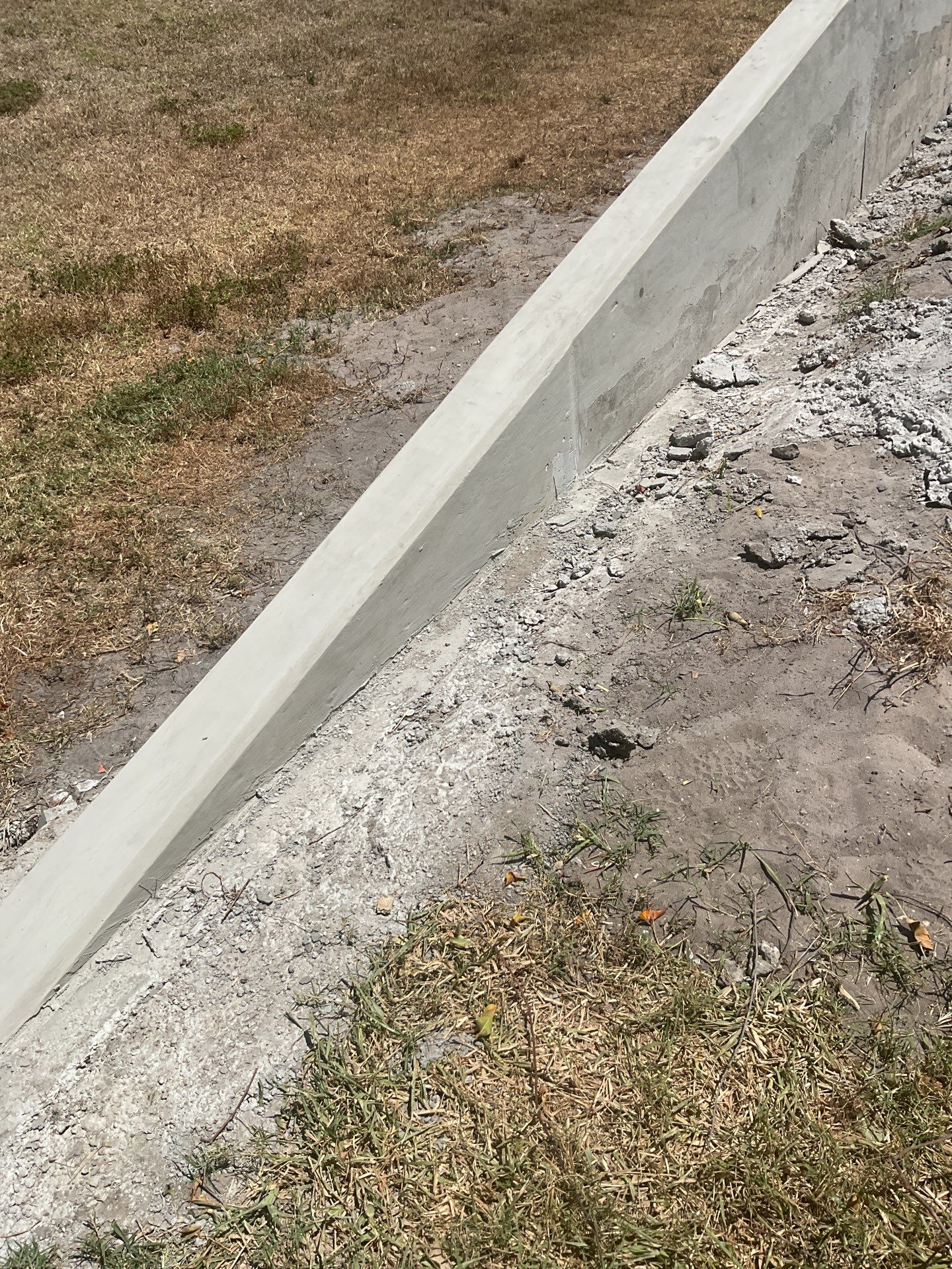 Custom Retaining Wall by Southern Gulf Construction
