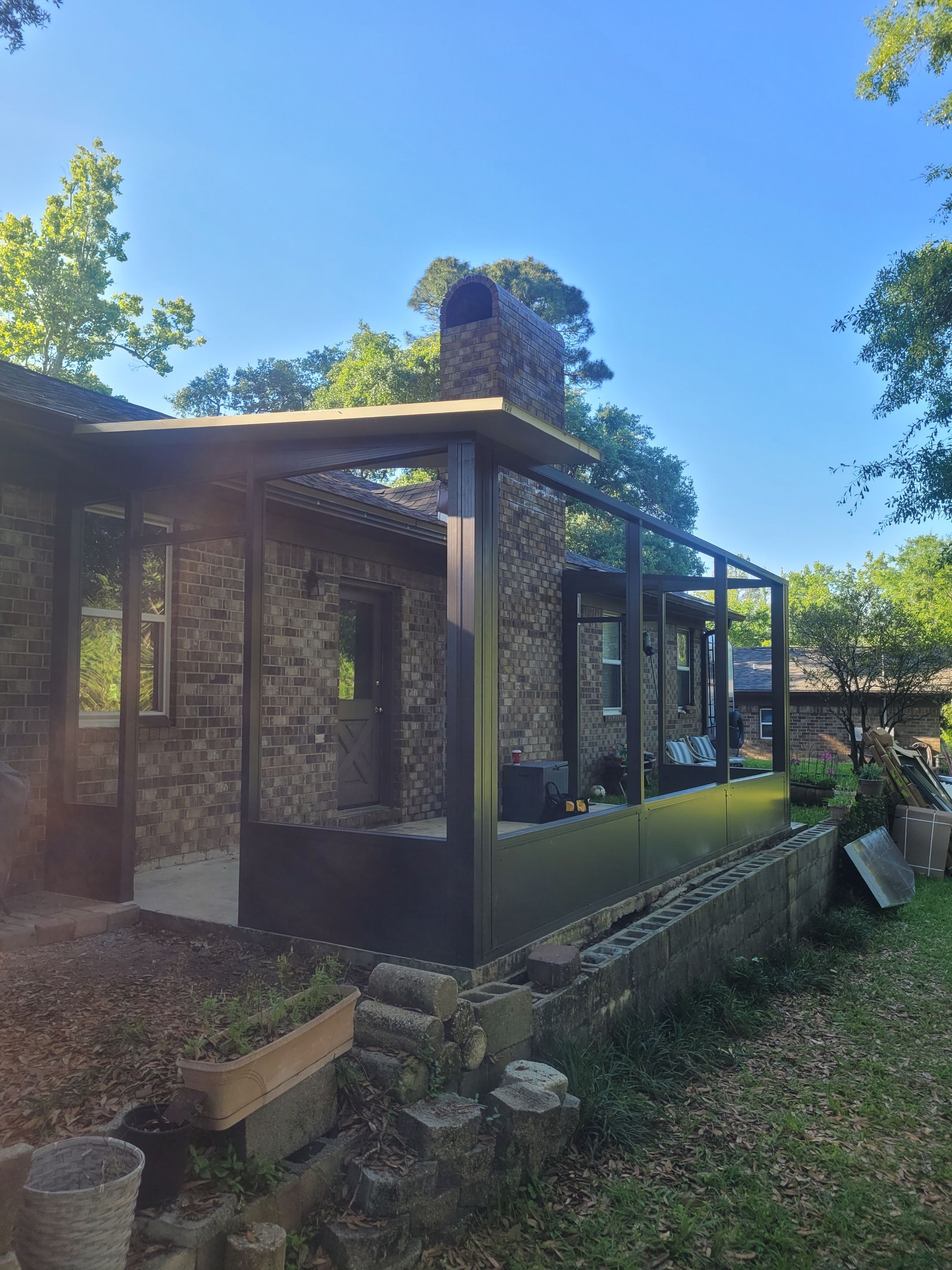 Pensacola Screen Room Using Colorbeam by Titan Sunrooms