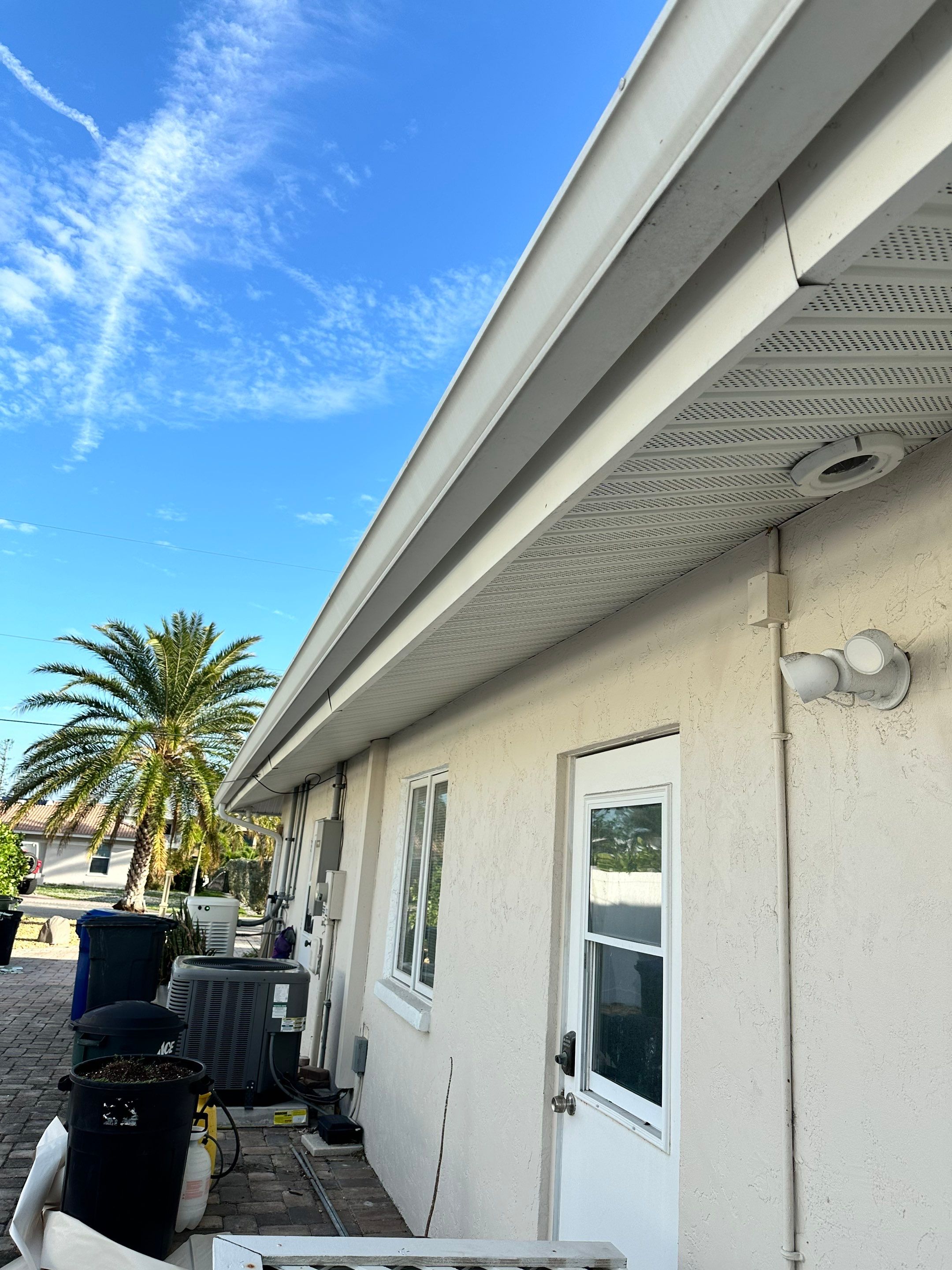 Soffit and Fascia Installation in Sarasota FL by Gutter Professors