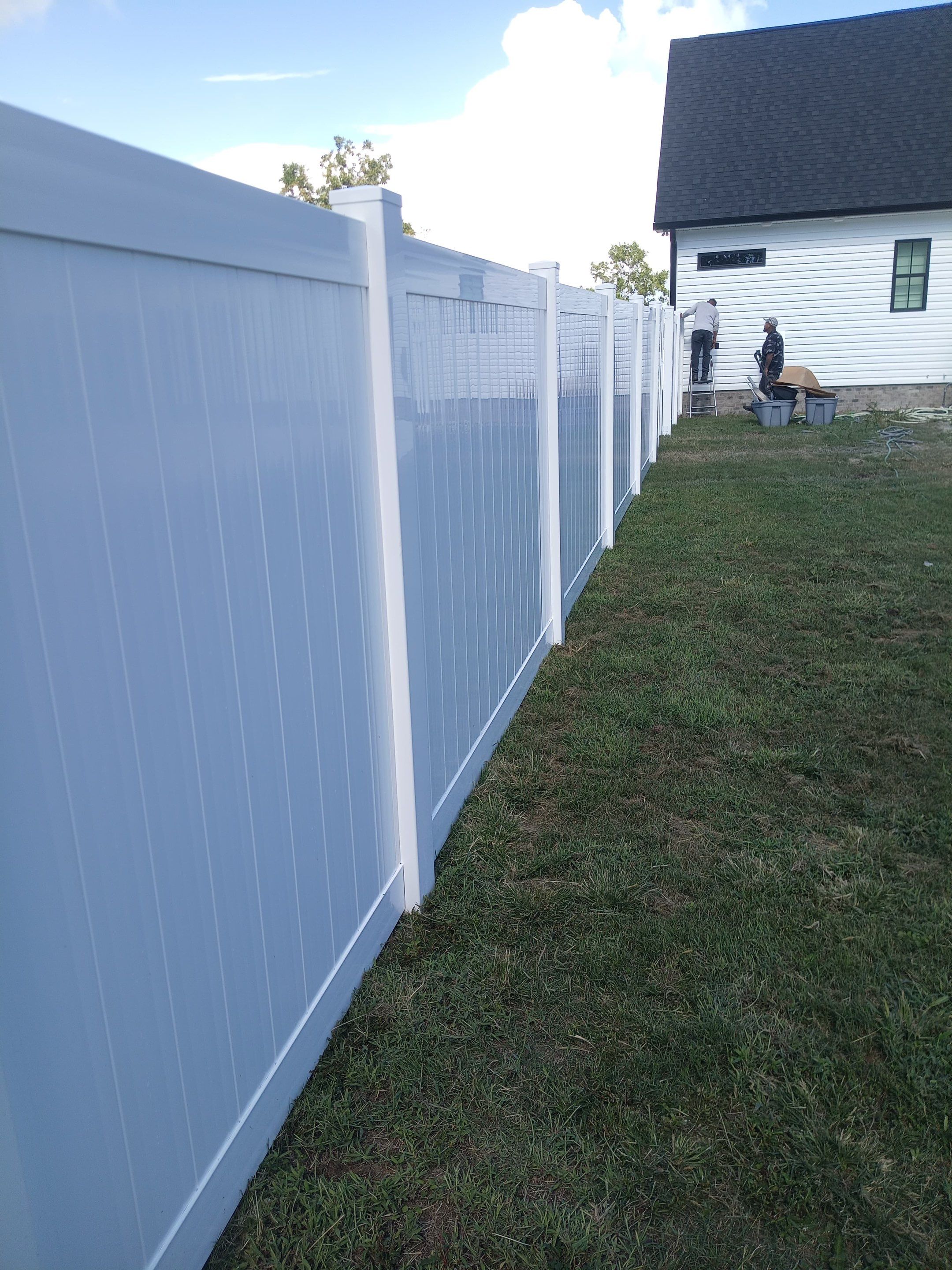 Hamilton Vinyl Privacy Project in Beaufort by Superior Fence and Rail