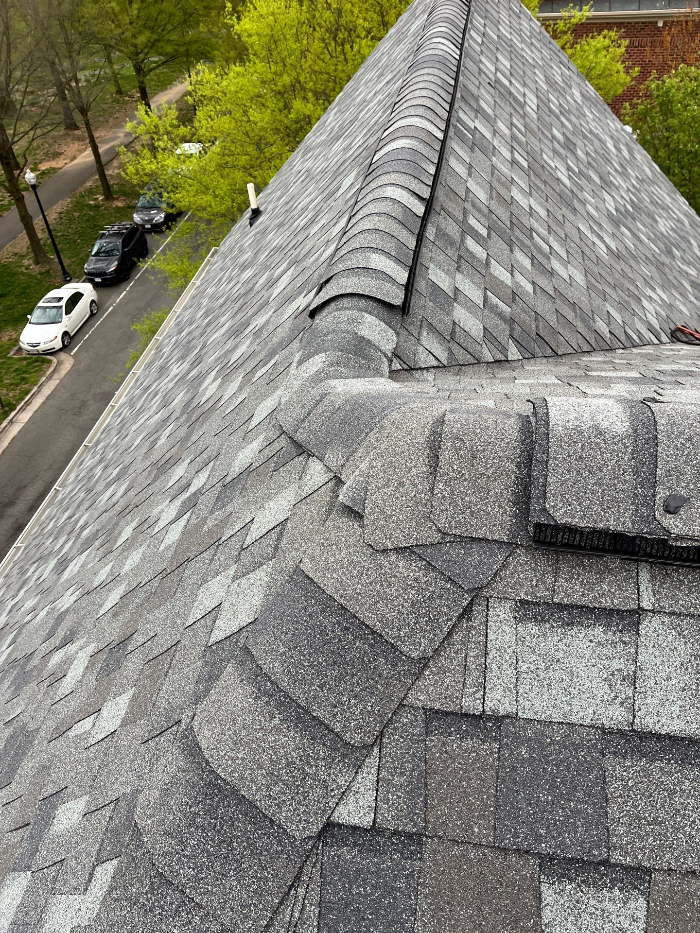 Alexandria: CertainTeed Landmark Pro Designer Shingles in Max Def Georgetown Gray by RM Banning, Inc.