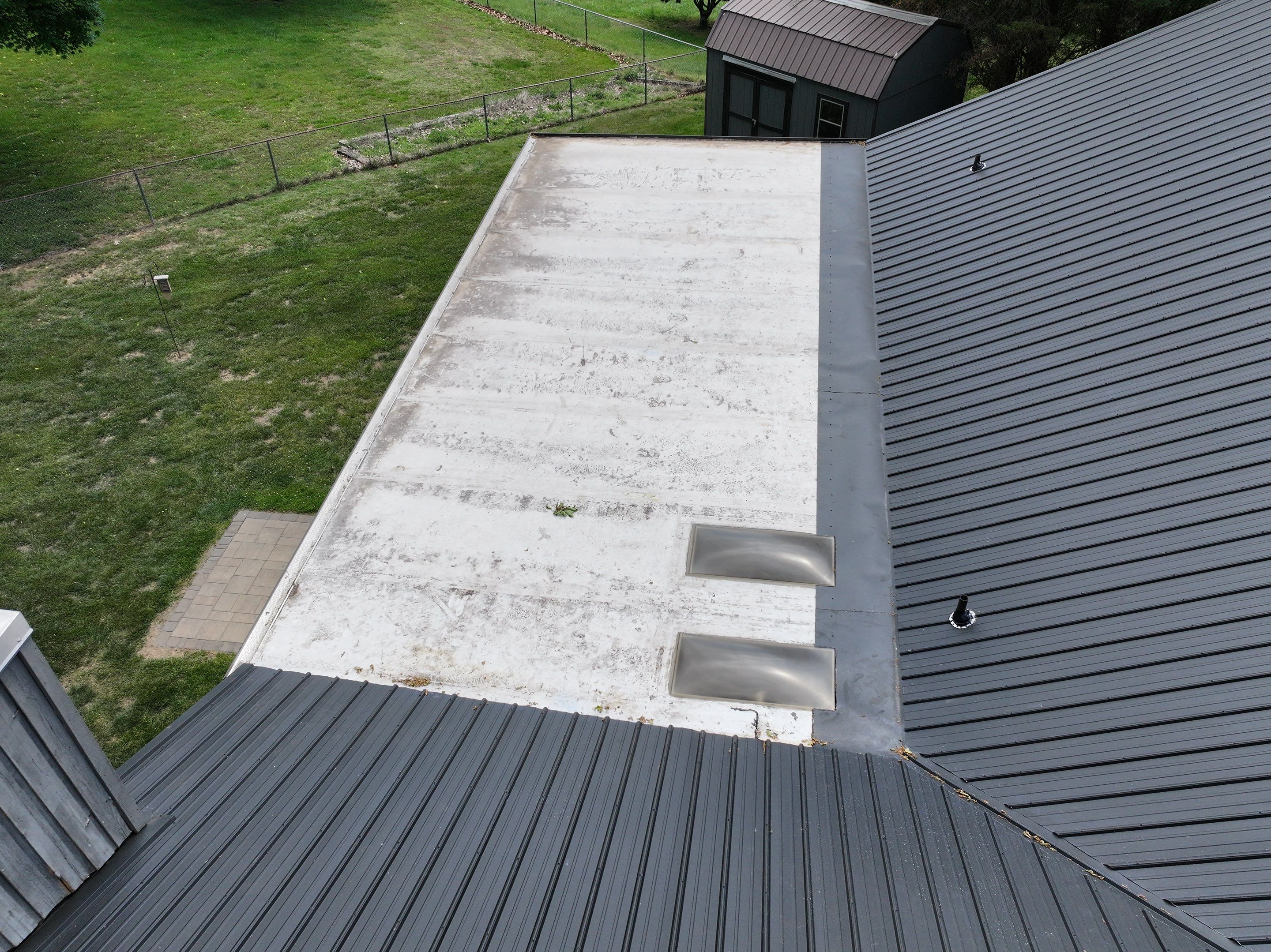 Miles Residence by Omnia Roofing