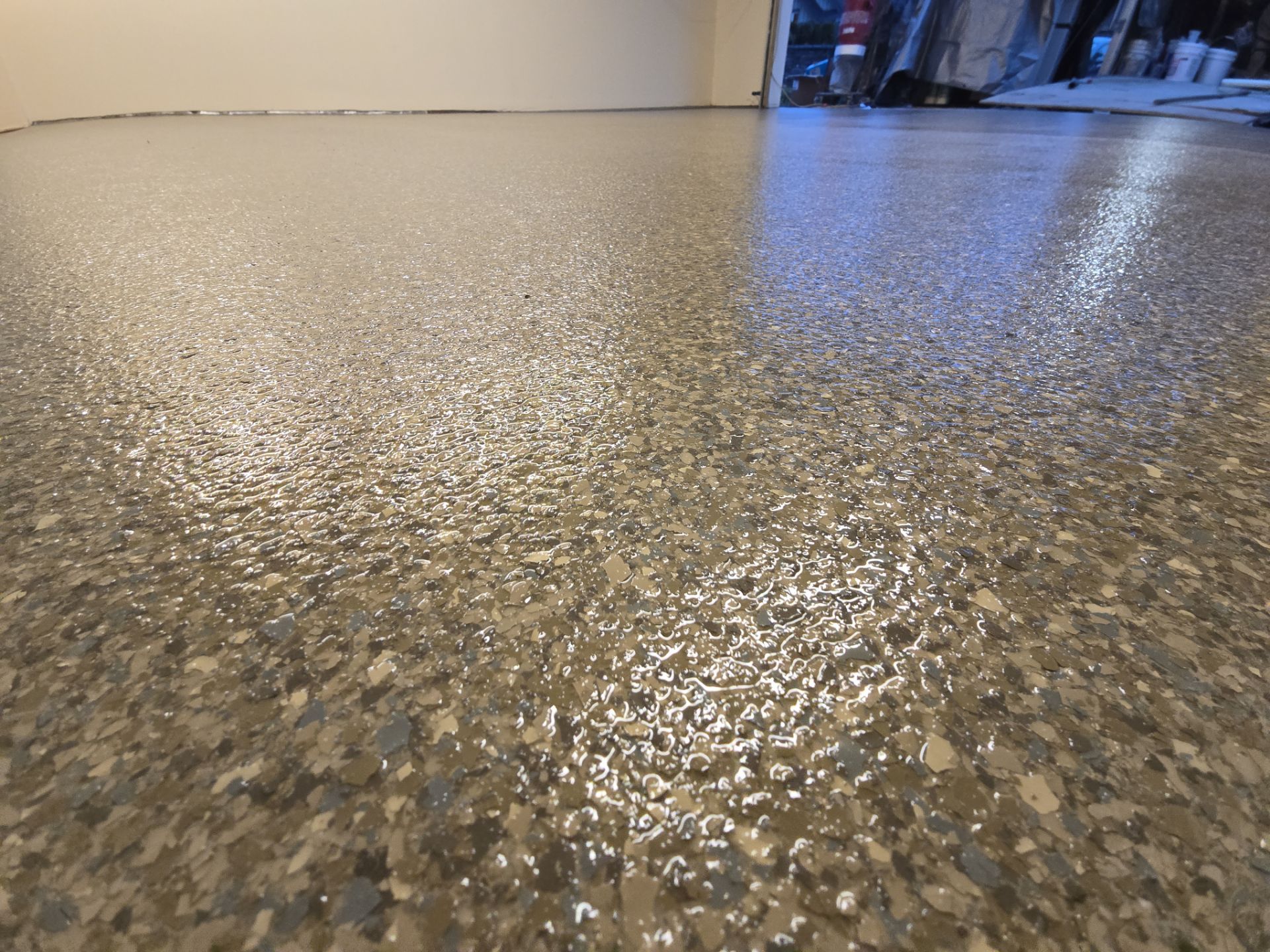 Spokane Garage Floor Polyaspartic Coating with Trail Mix Flake by Croc Coatings, LLC