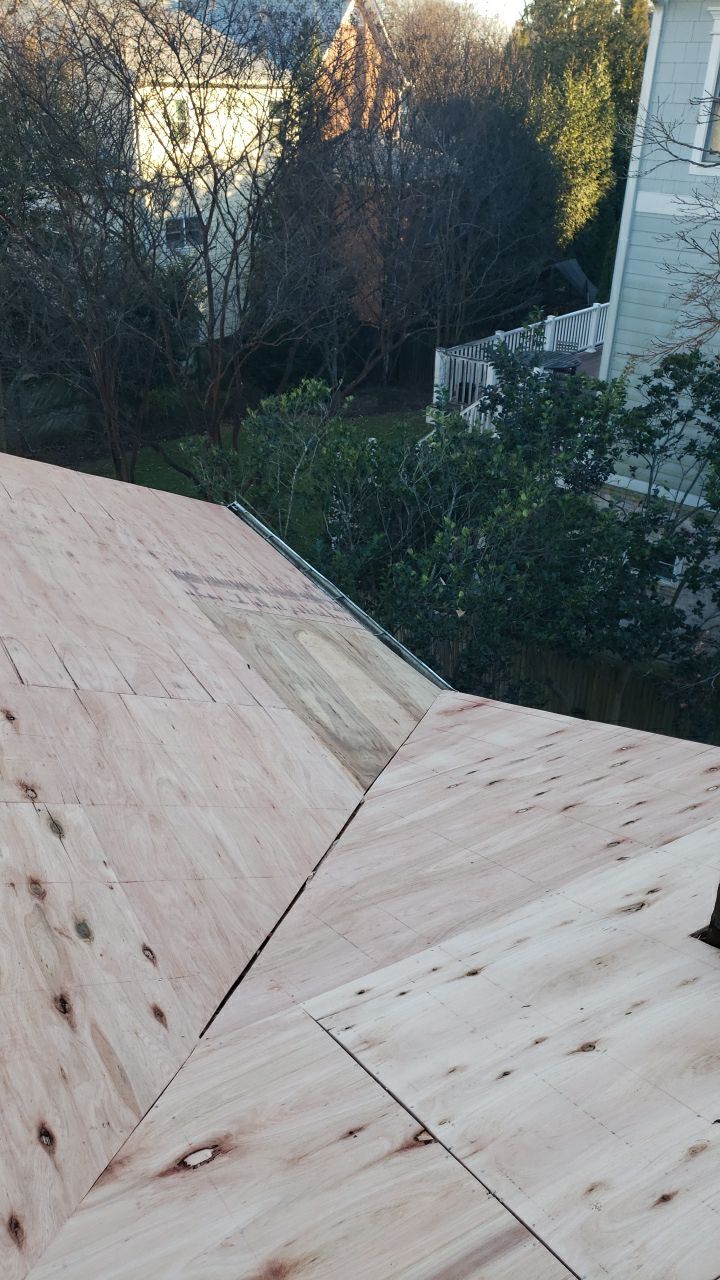 Arlington: CertainTeed Landmark Pro Designer Shingles in Max Def Burnt Sienna by RM Banning, Inc.