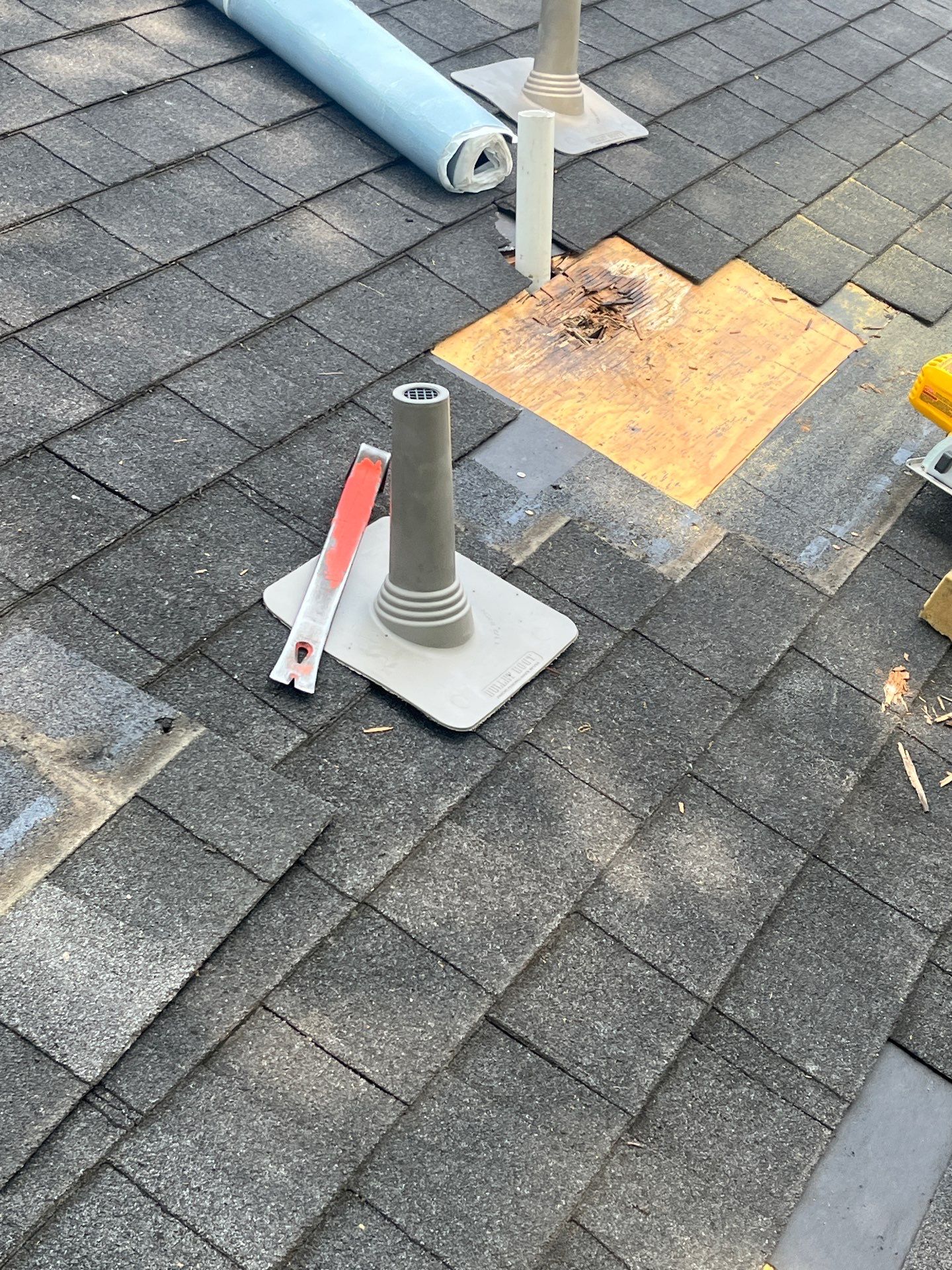 Hail Damage using Owen's Corning Duration (Lifetime) Shingles by Roof Repair Company