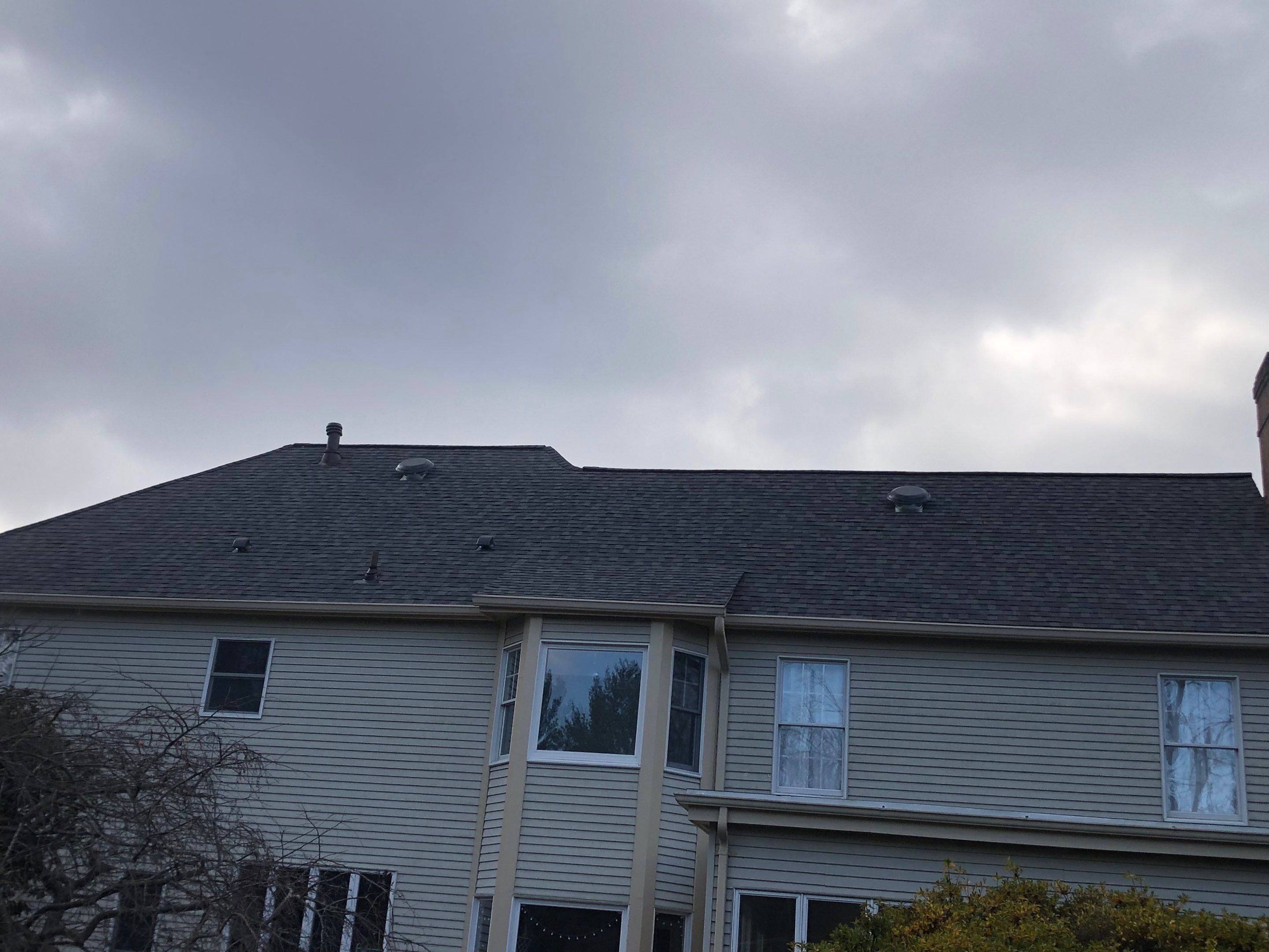 Herndon: CertainTeed Landmark Pro Designer Shingles in Max Def Driftwood by RM Banning, Inc.