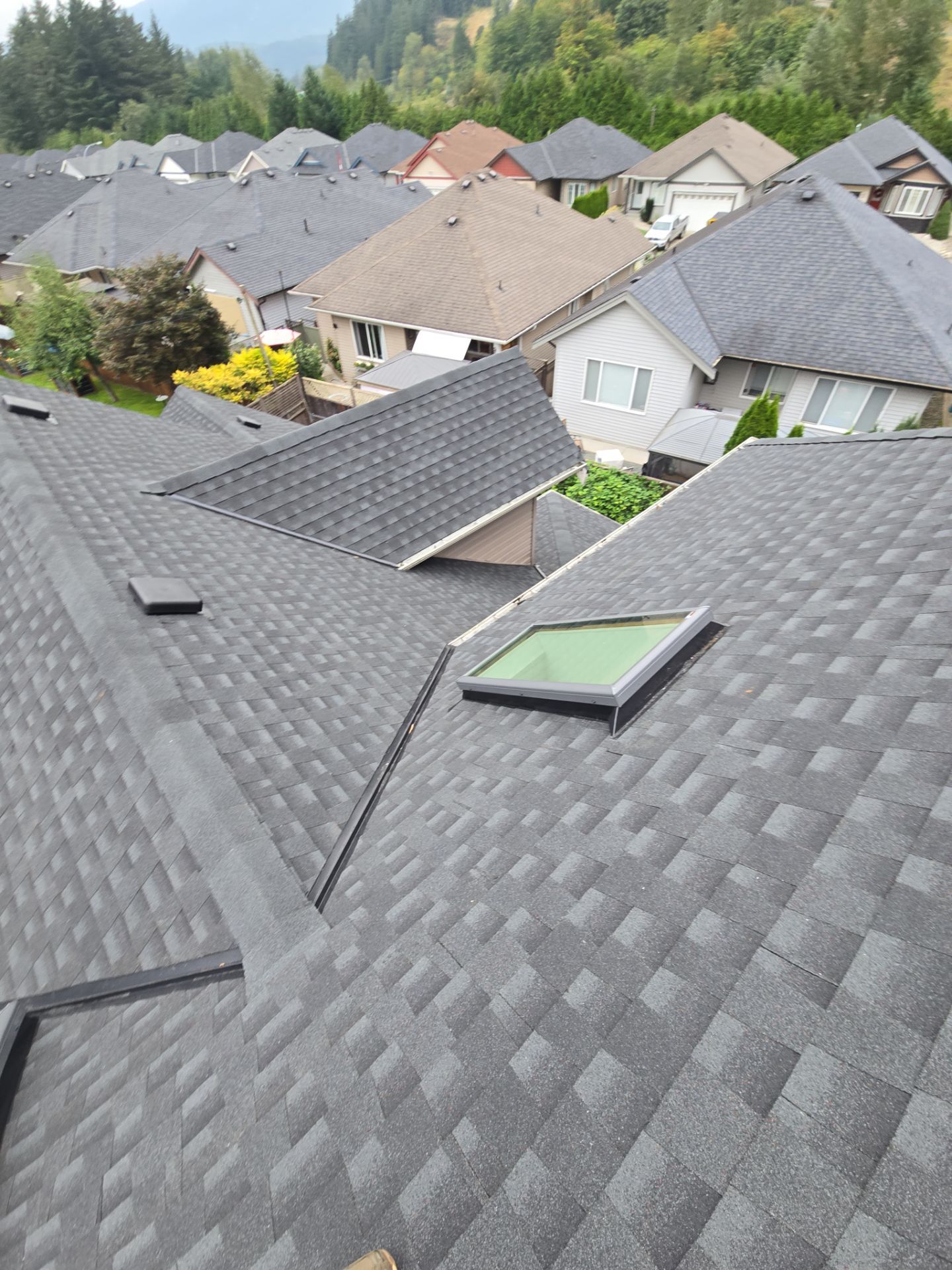 Residential Re-Roof using GAF Timberline HDZ Charcoal  by Top Notch Roofing Inc