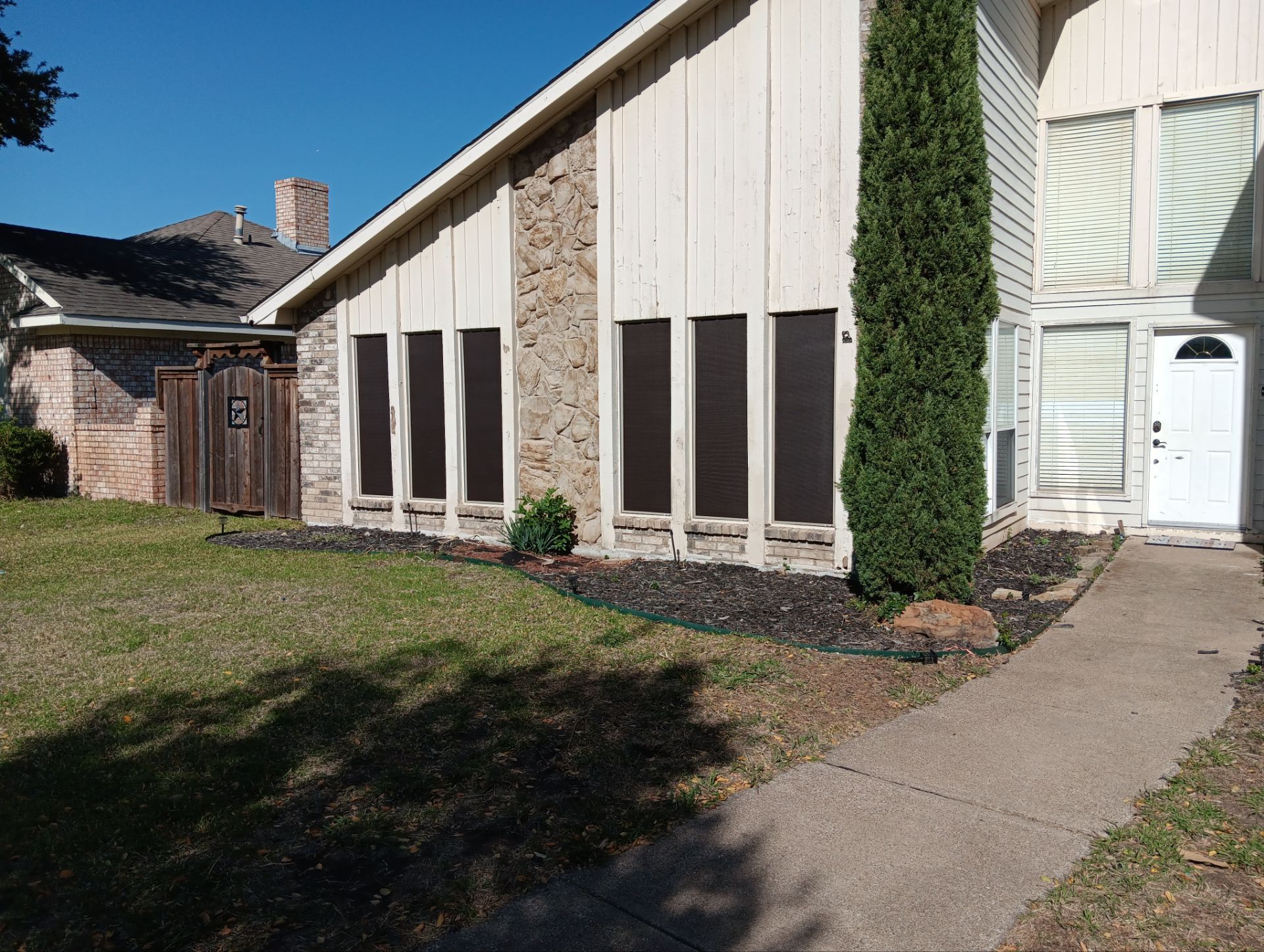 Solar Screens by Richardson Glass & Mirror