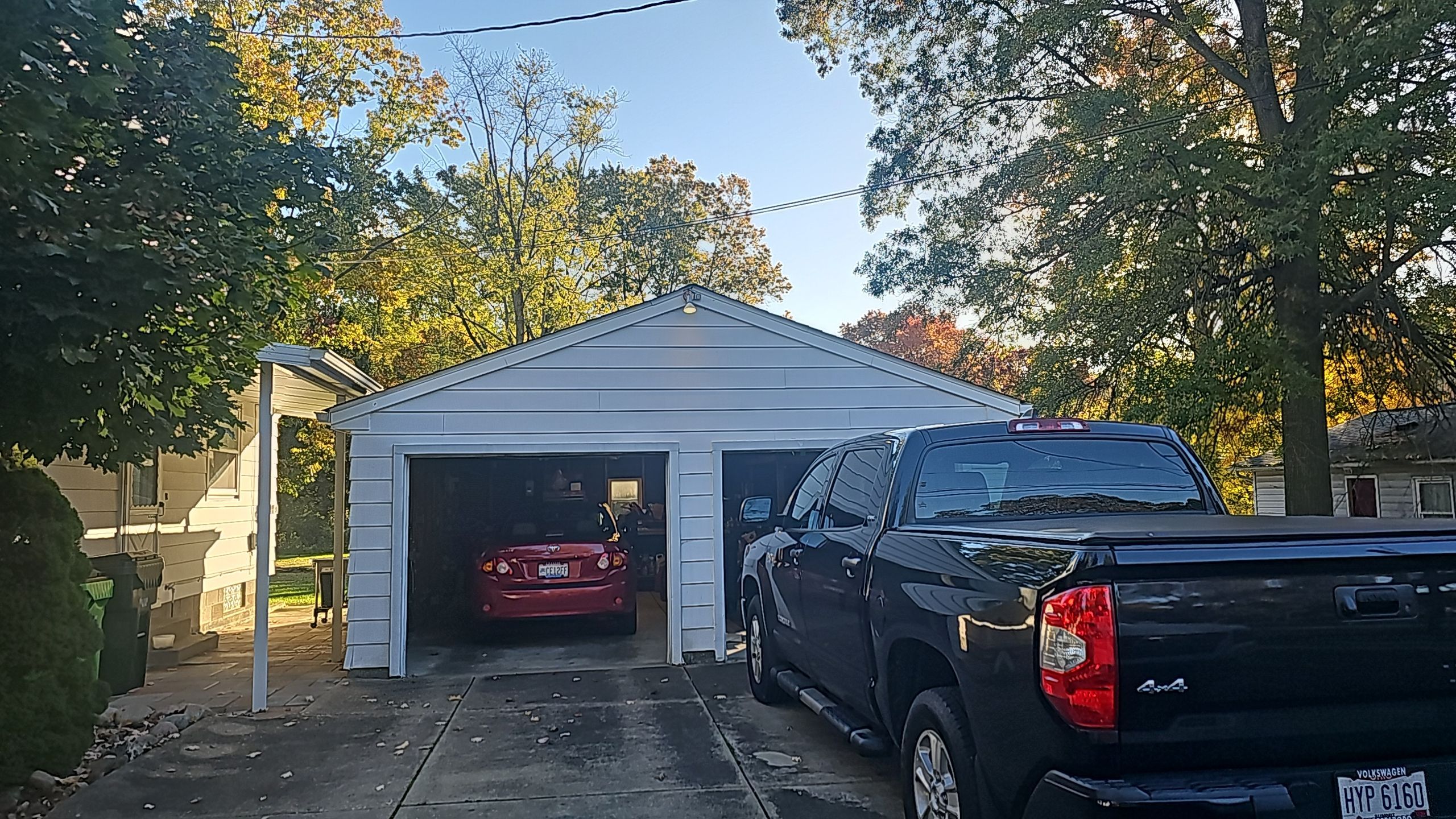 ATLAS PINNACLE COLOR: BLACK SHADOW DRIP EDGE: WHITE by Eagle Eye Roofing