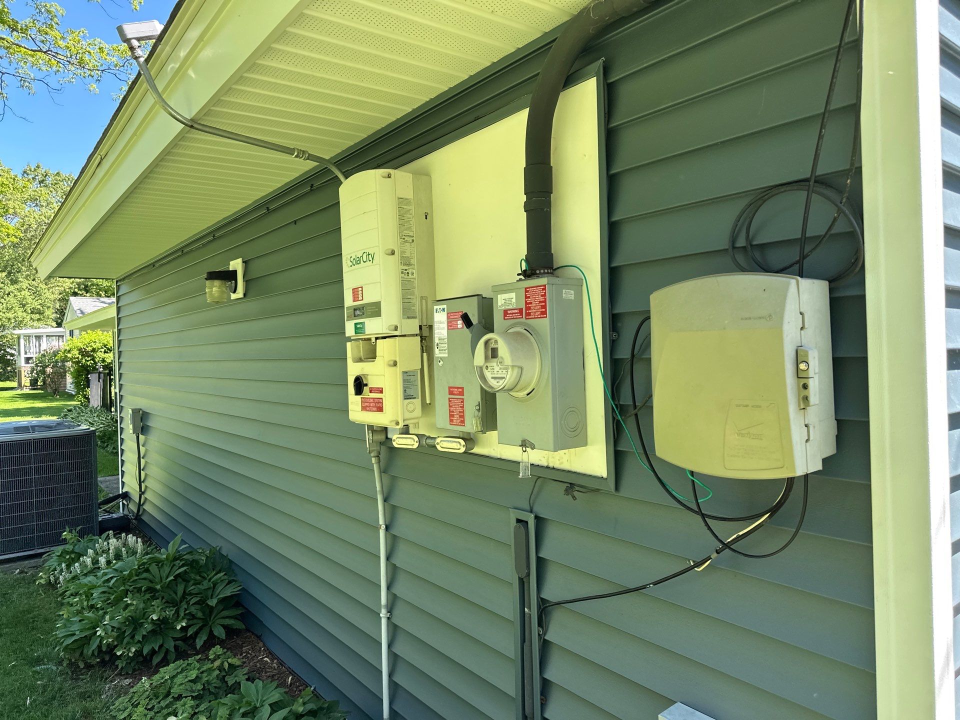 Vinyl Siding Transformation – Pacific Blue by Mighty Dog Roofing of Greater Middlesex County