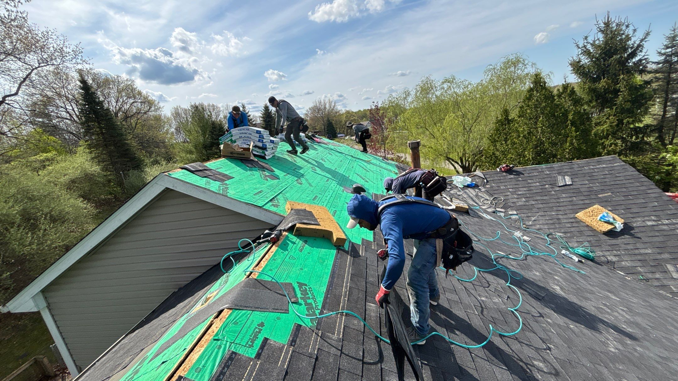 Roof Replacement using Malarkey Vista Brilliant Black by 180 Contractors