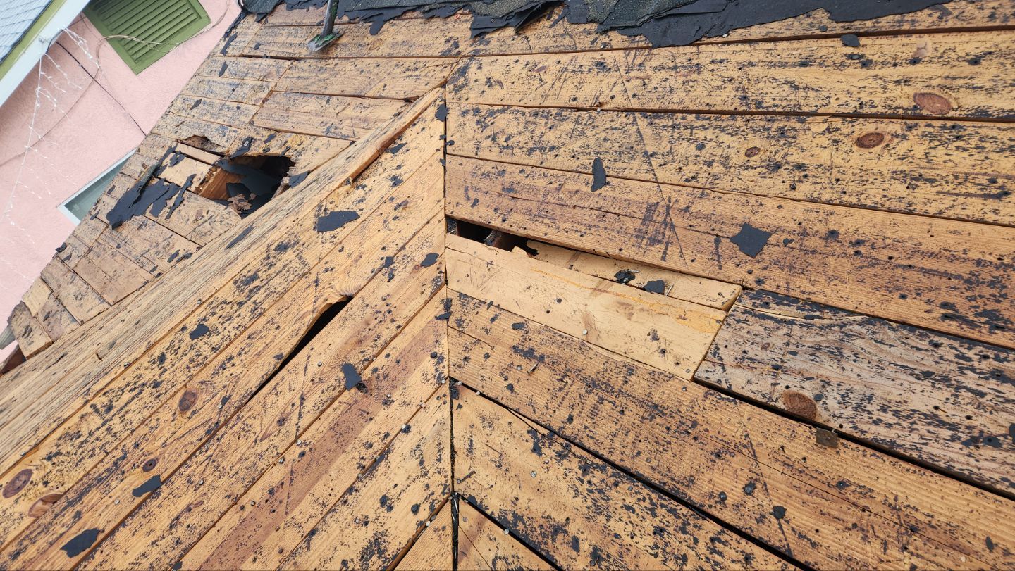 Project in St. Petersburg 33711 by Mitchell Roofing Company LLC 
