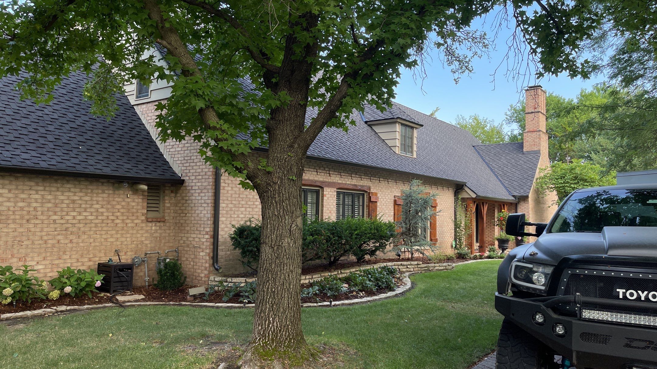 Residential Roofing Installation using CertainTeed Presidential Impact Resistant by Eaton Roofing