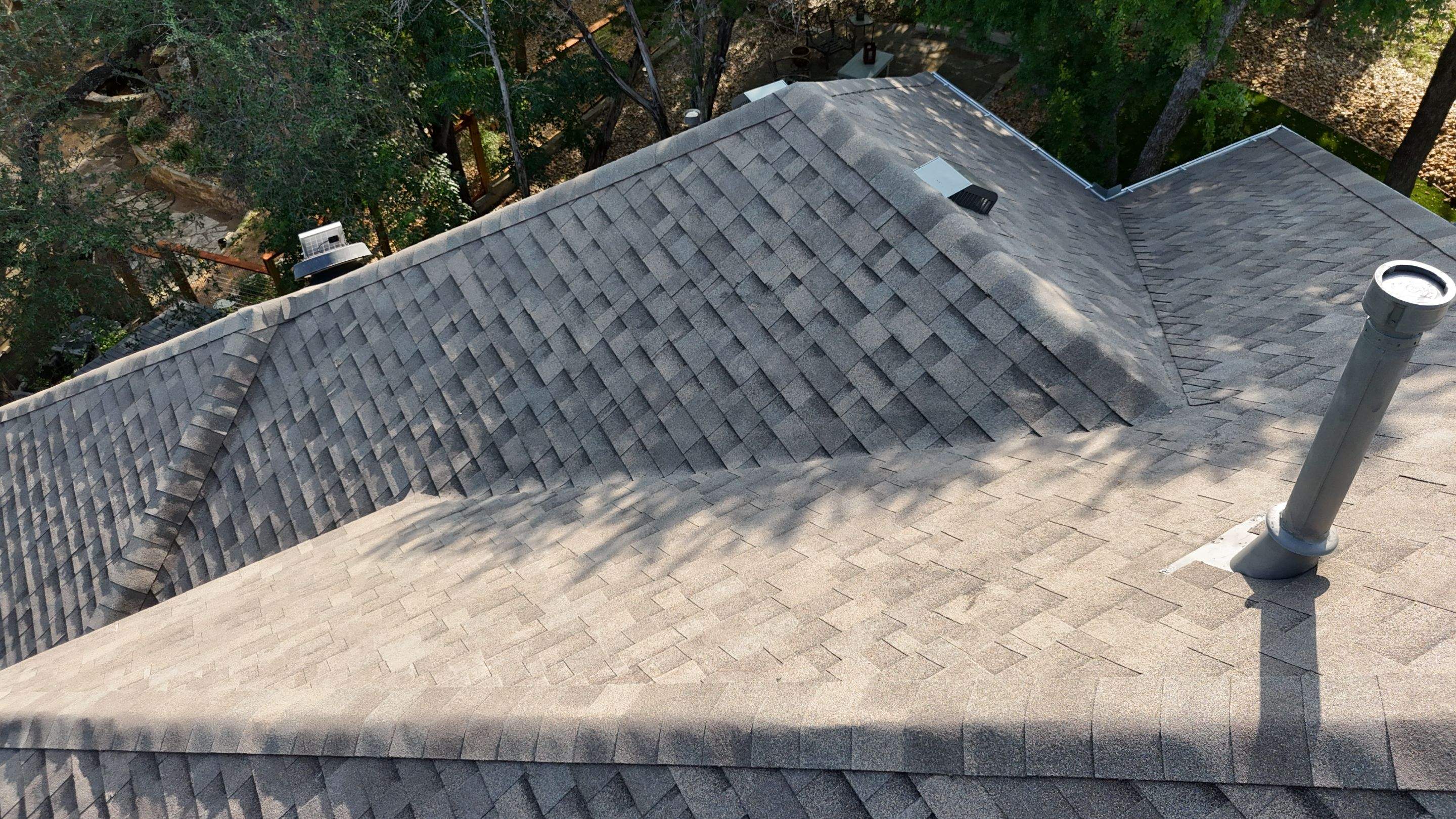 Weathered Wood Plus - Malarkey Highlander by RoofsOnly.com