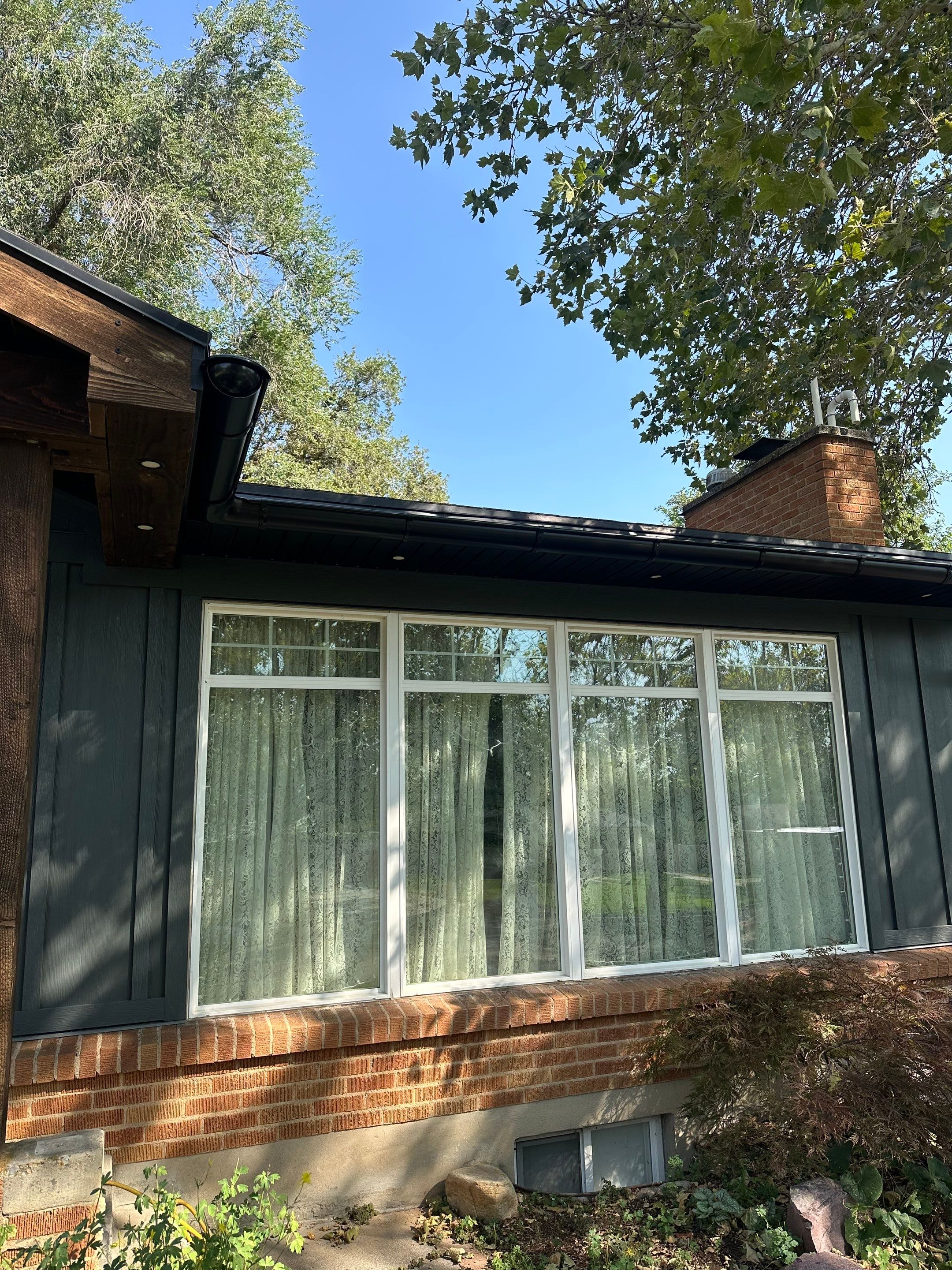 Bountiful | Hardie Mixed Siding & Detached Garage | Iron Gray by Ideal Siding Utah