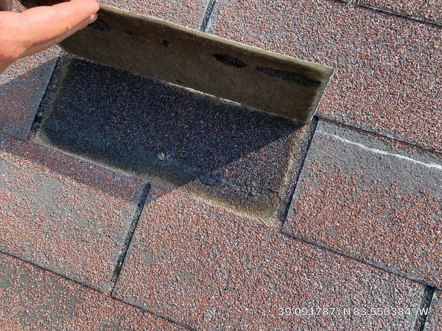 Residential Roofing Installation using Duration Series Shingles - Teak by RoofX 