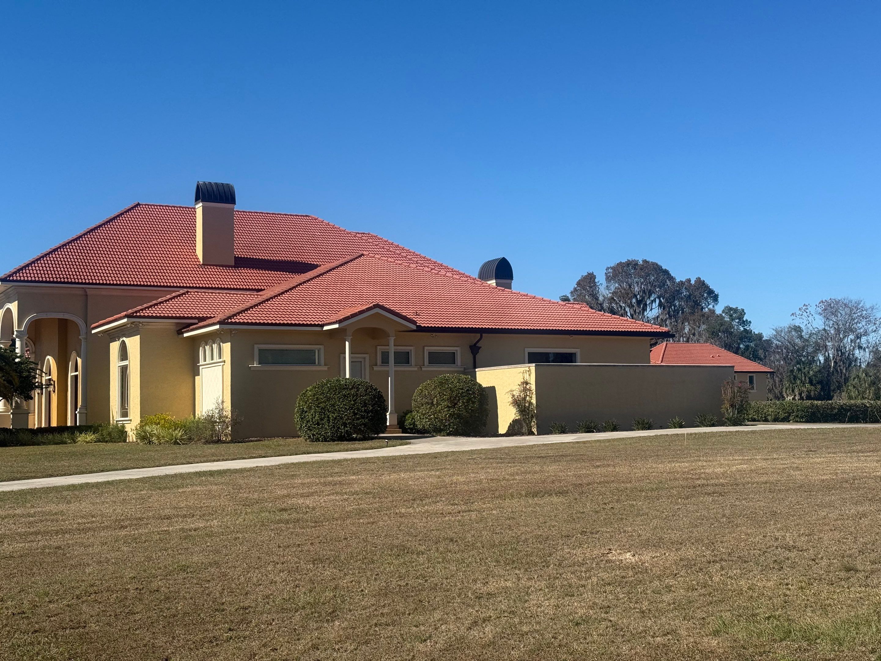 Roof and Exterior Cleaning at Ocala Family Compound by Infinite Exteriors LLC