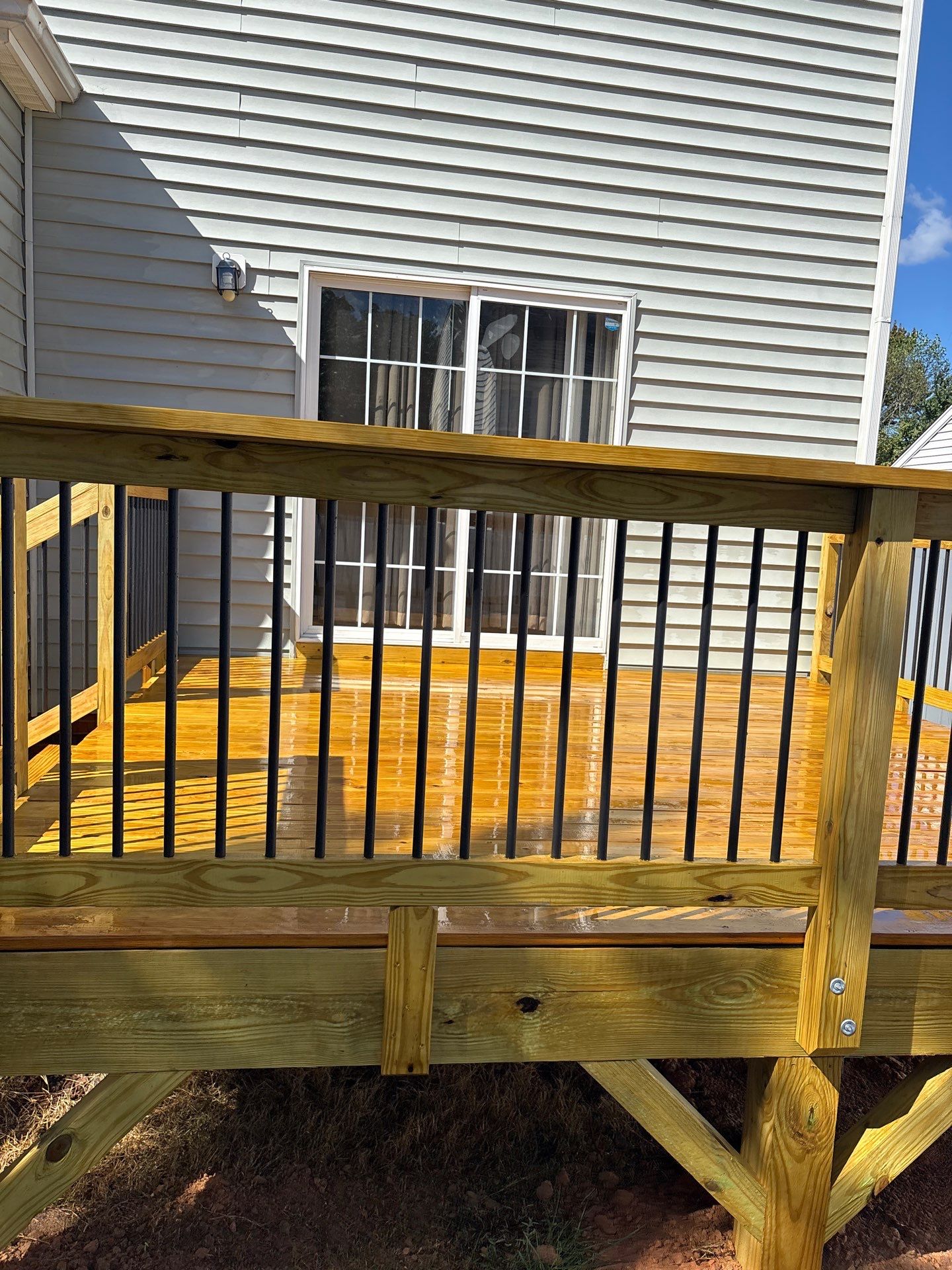 Wood Deck using Wood Sealant by DuraSeal