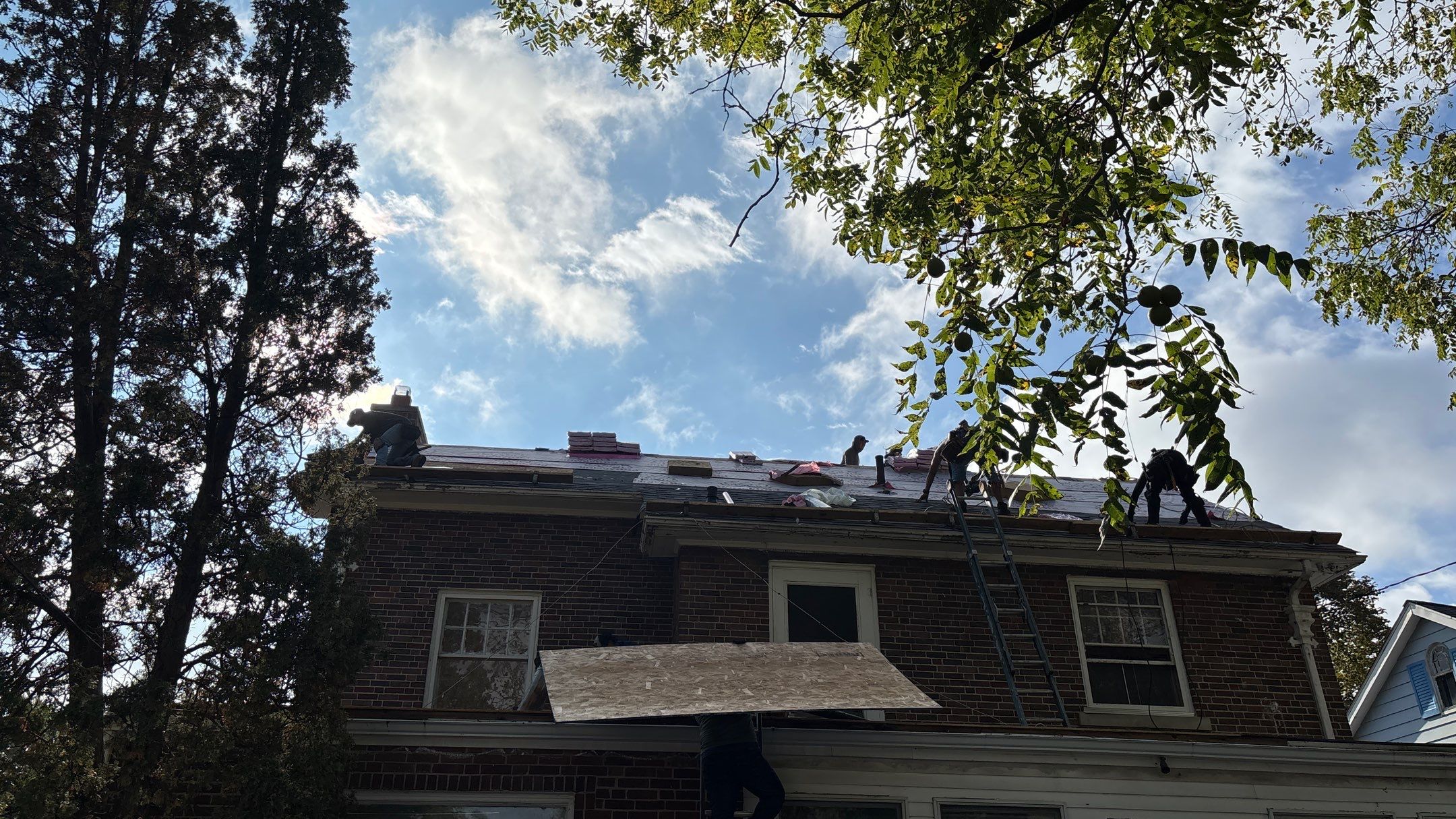 Roof Replacement using Owens Corning Colonial Slate by 180 Contractors