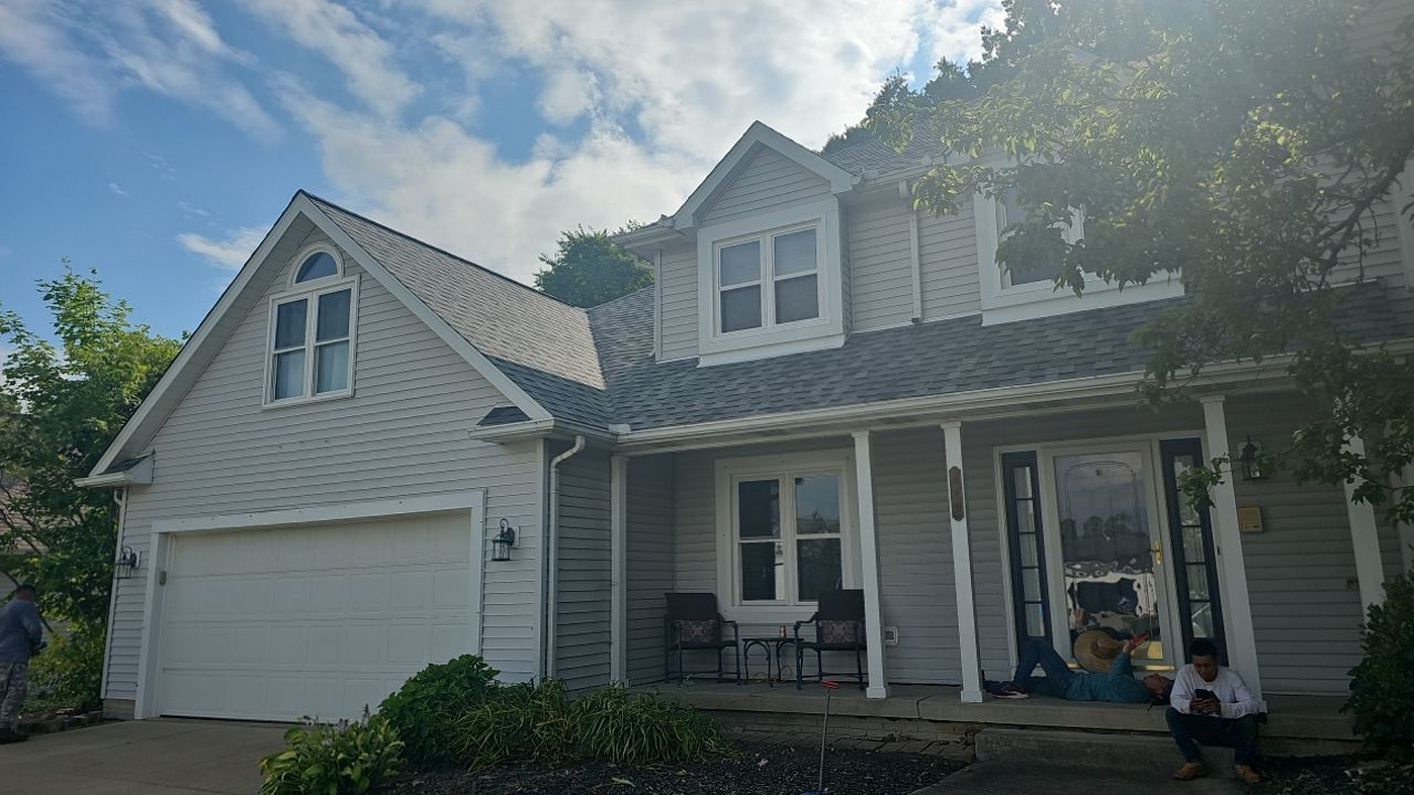 ATLAS PINNACLE COLOR: HEARTHSTONE by Eagle Eye Roofing
