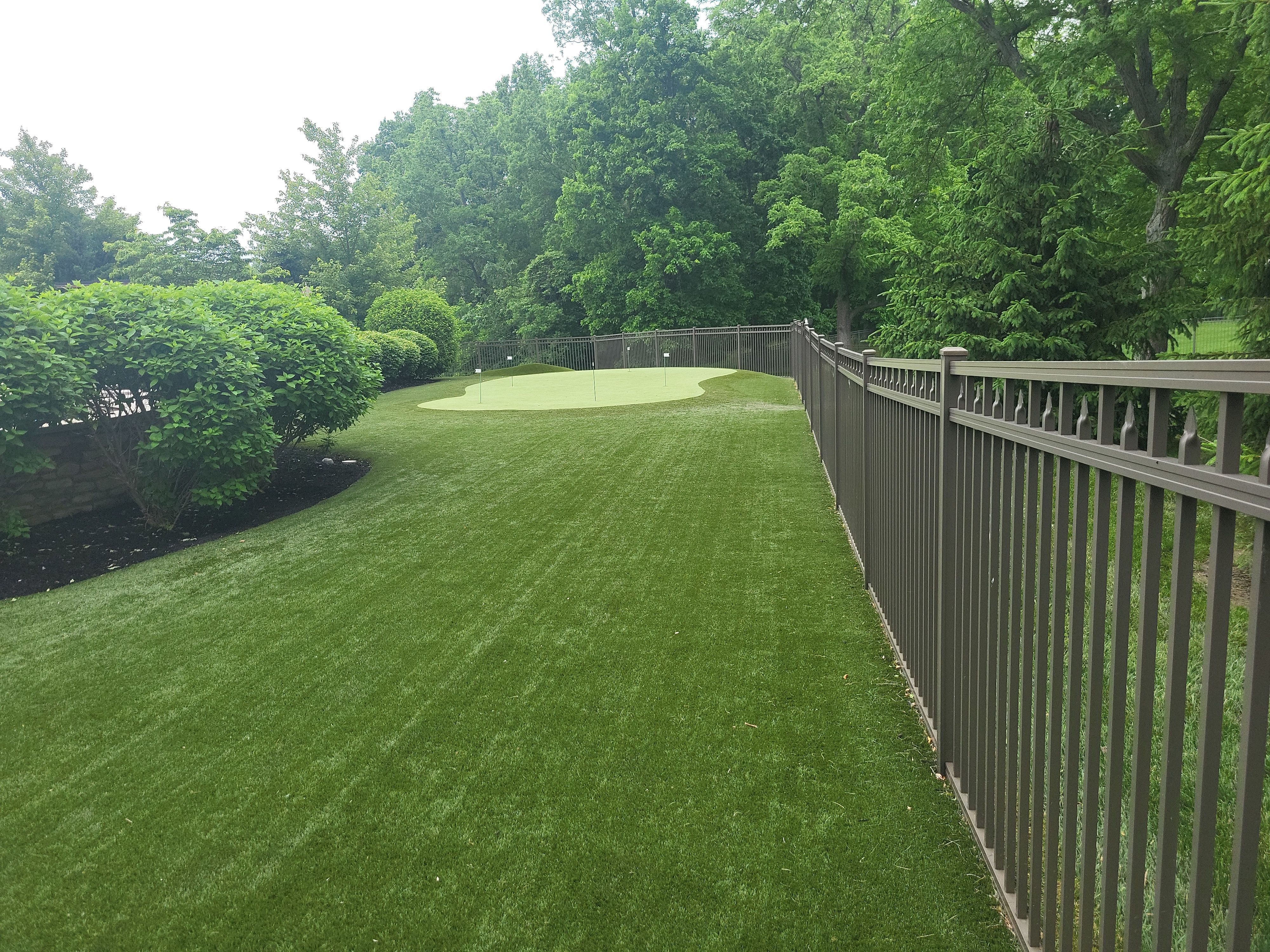 Custom Backyard Putting Green and Synthetic Turf Lawn in Delaware by Southwest Greens Midwest