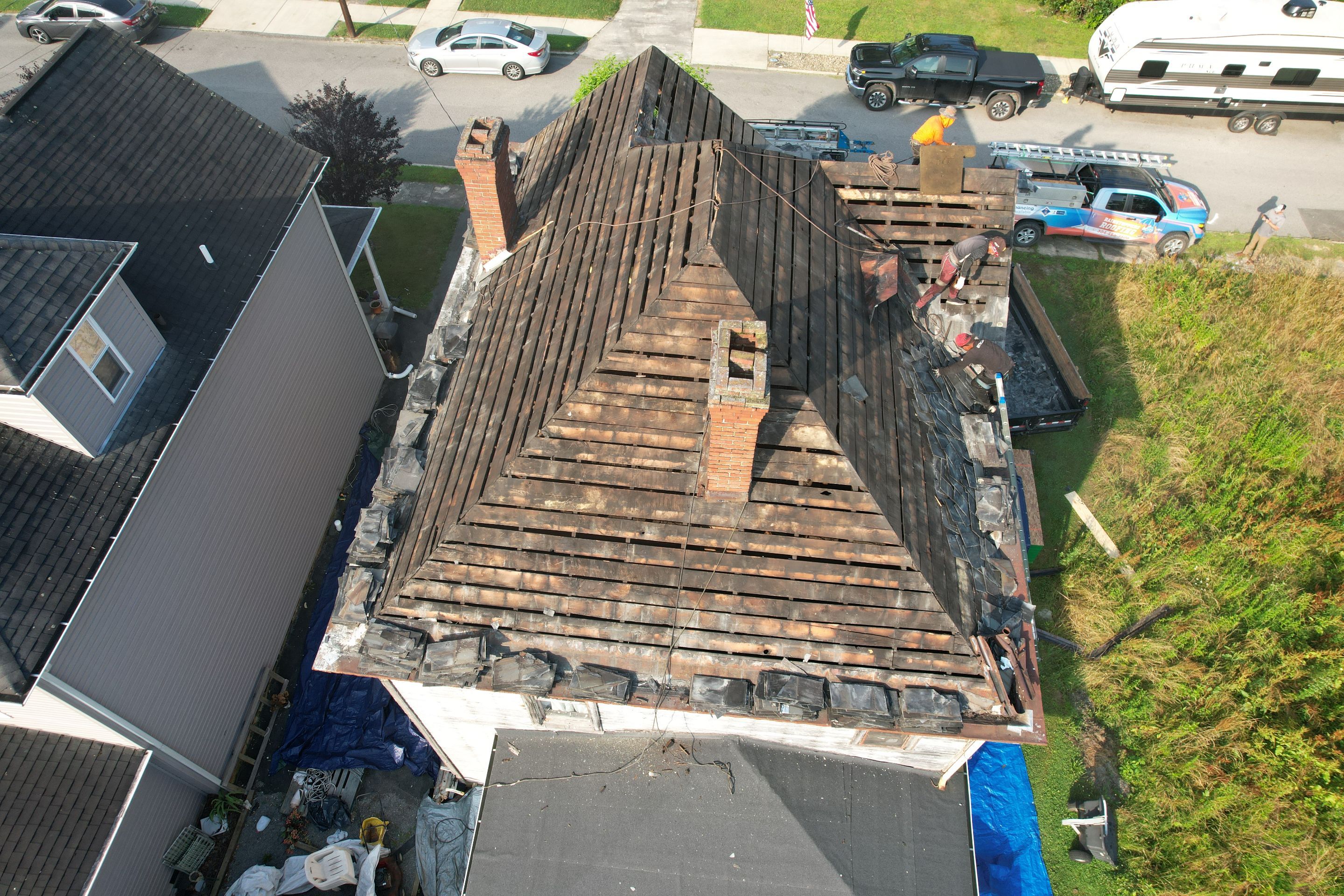 Residential Roofing Installation using GAF Timberline HDZ Charcoal by Rainstoppers Roofing